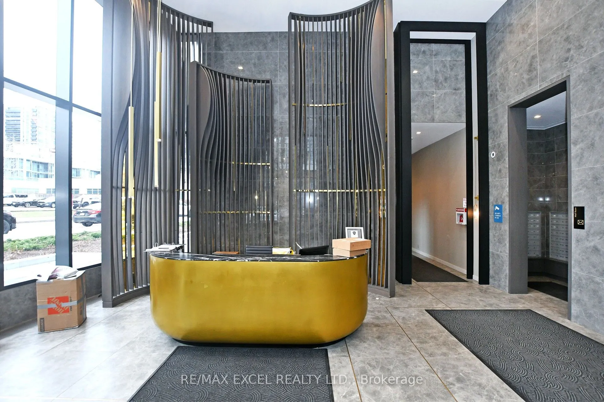 15 Holmes Avenue, #2807