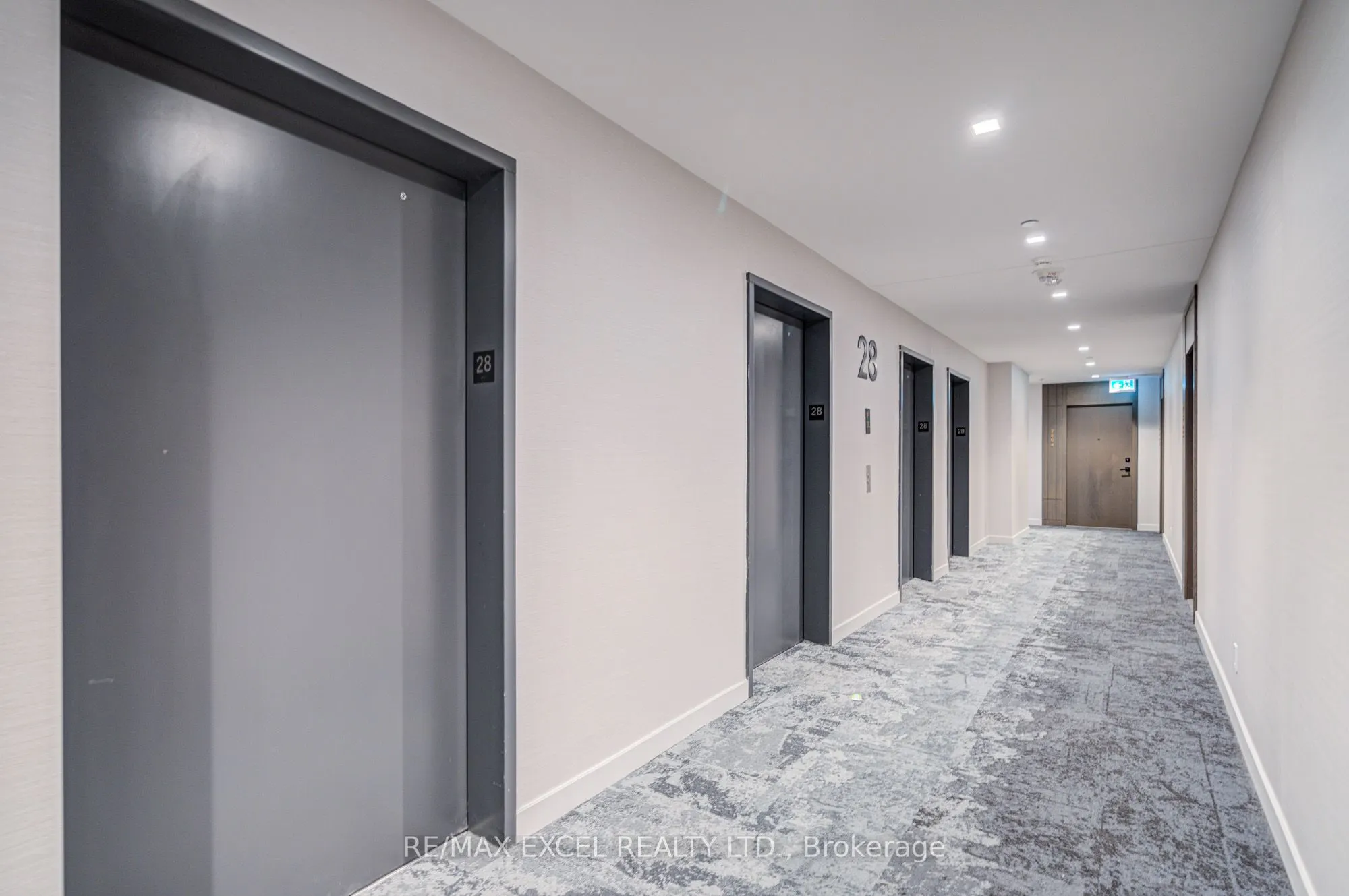 15 Holmes Avenue, #2807