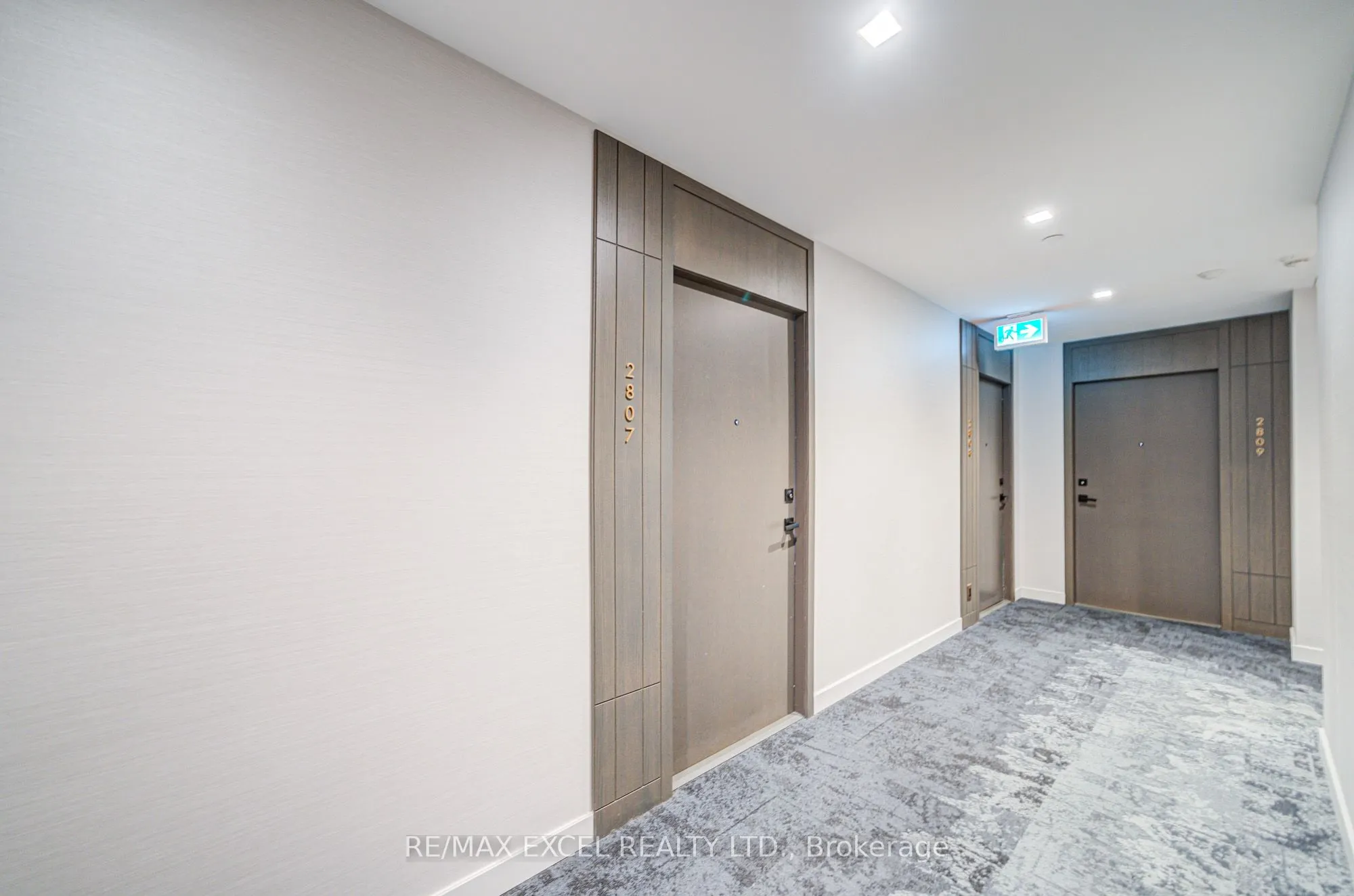 15 Holmes Avenue, #2807