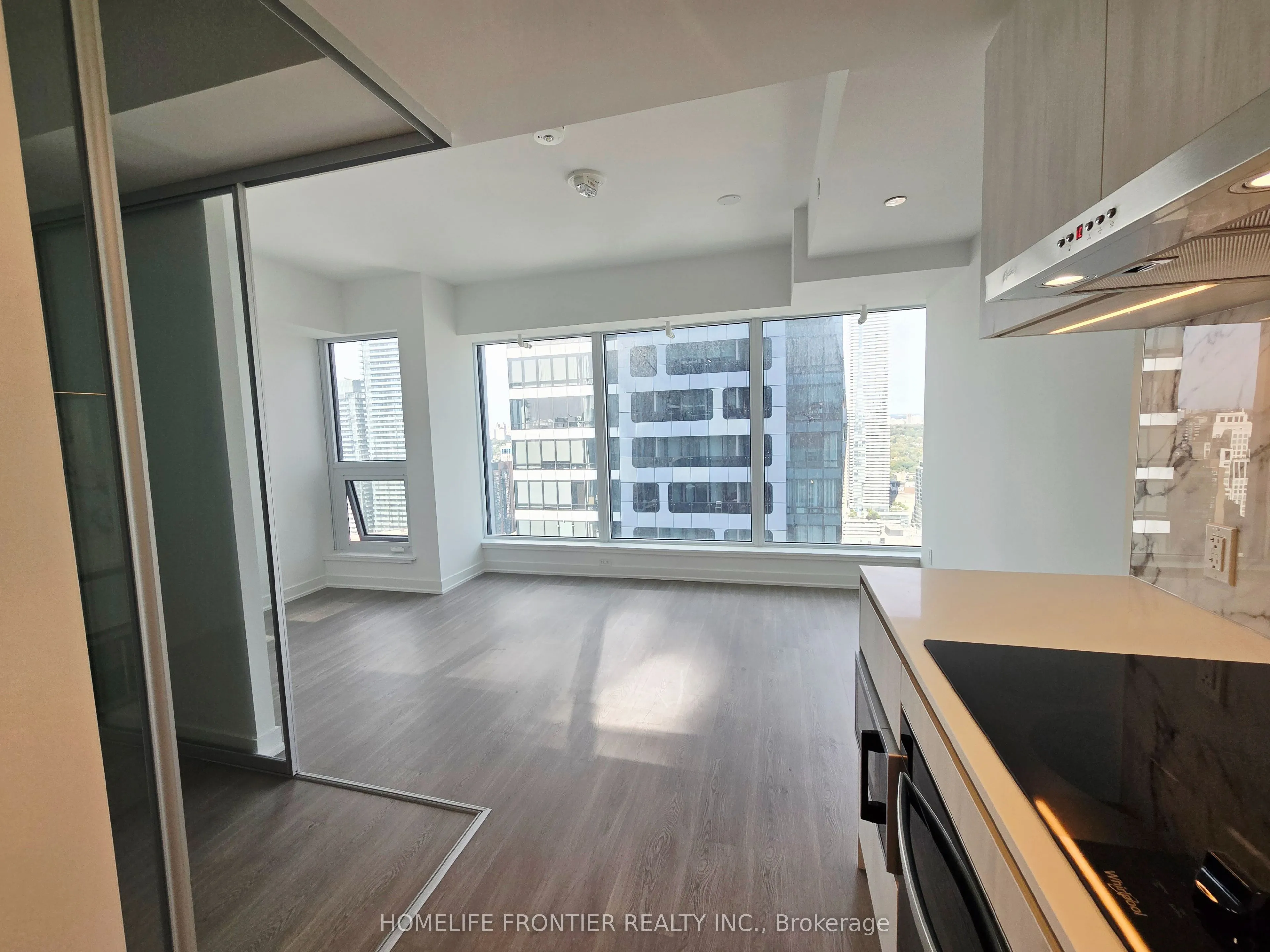 8 Wellesley Street W, #4807