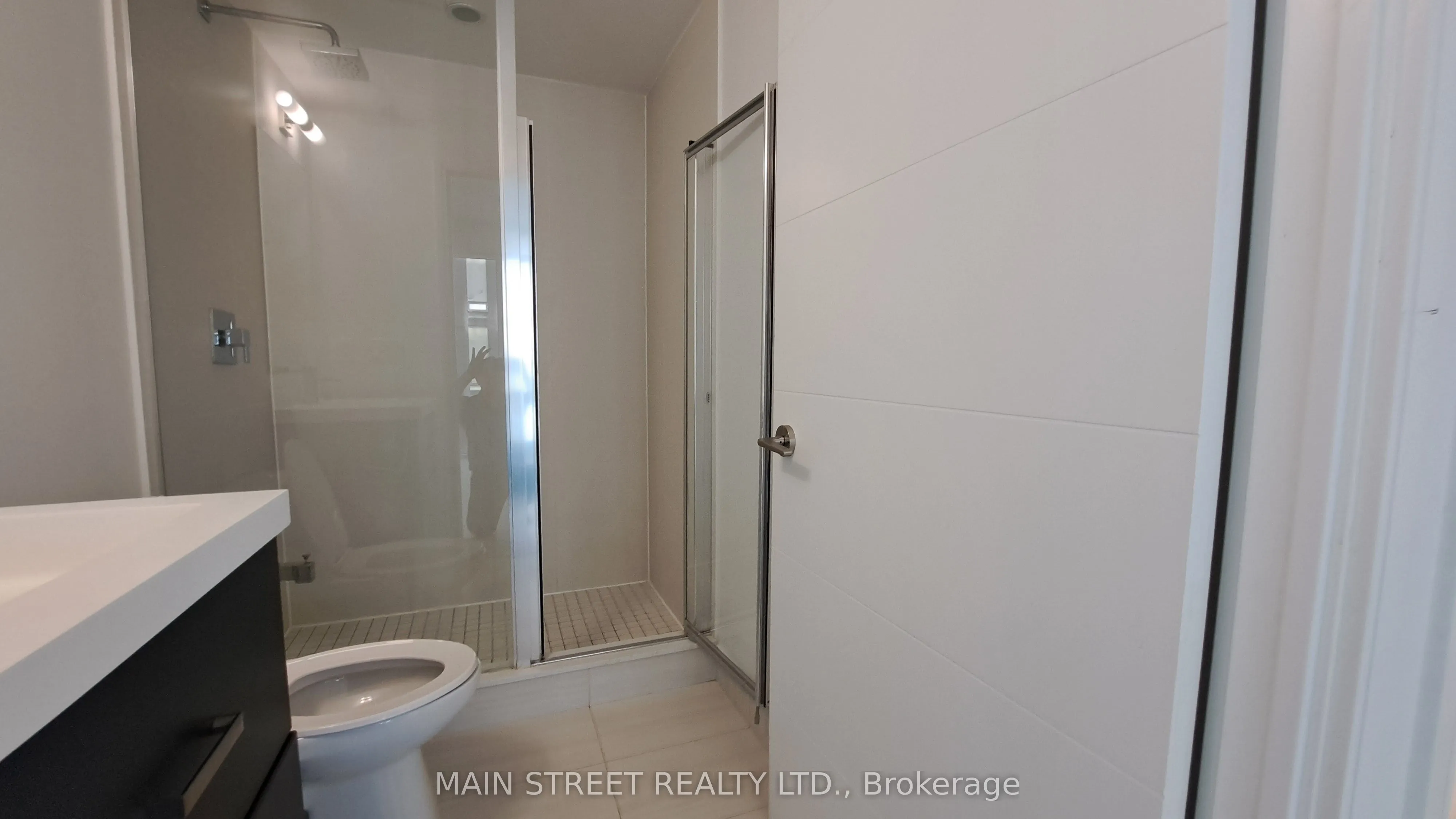 50 Wellesley Street E, #3710