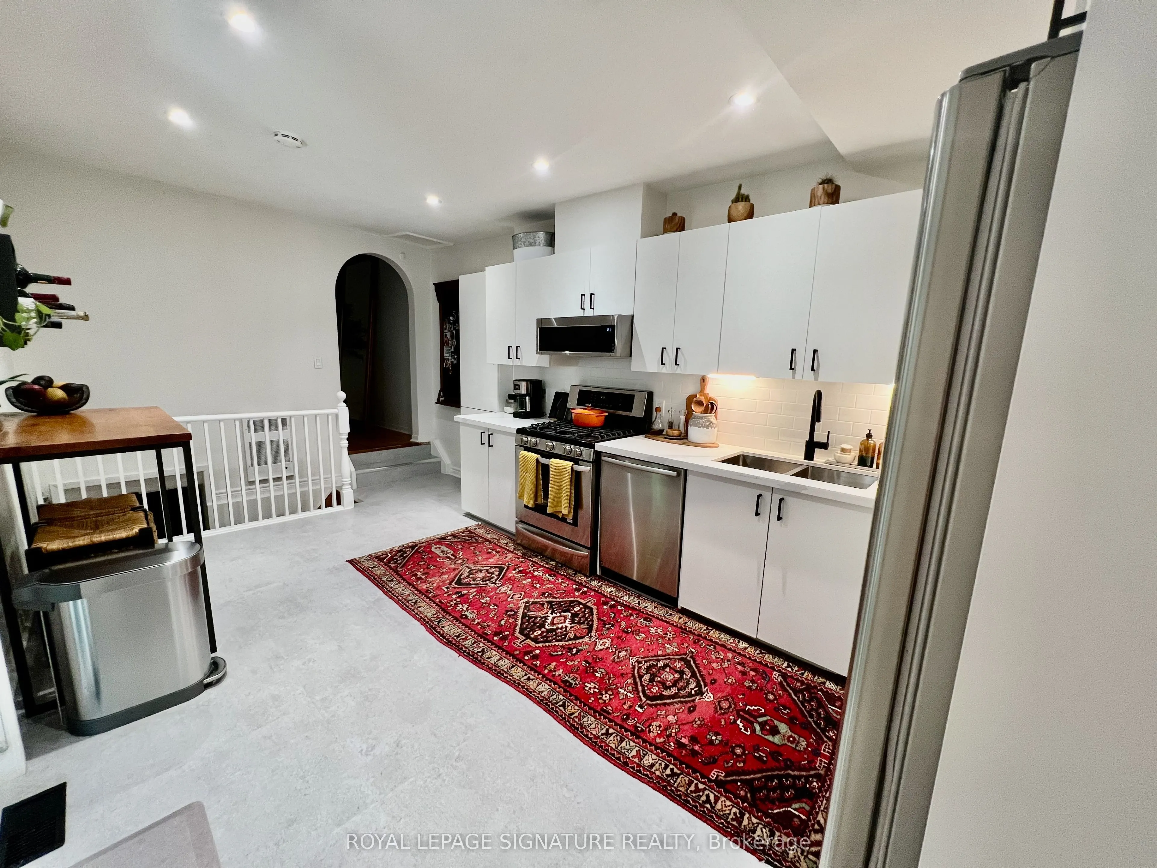 10 Lippincott Street