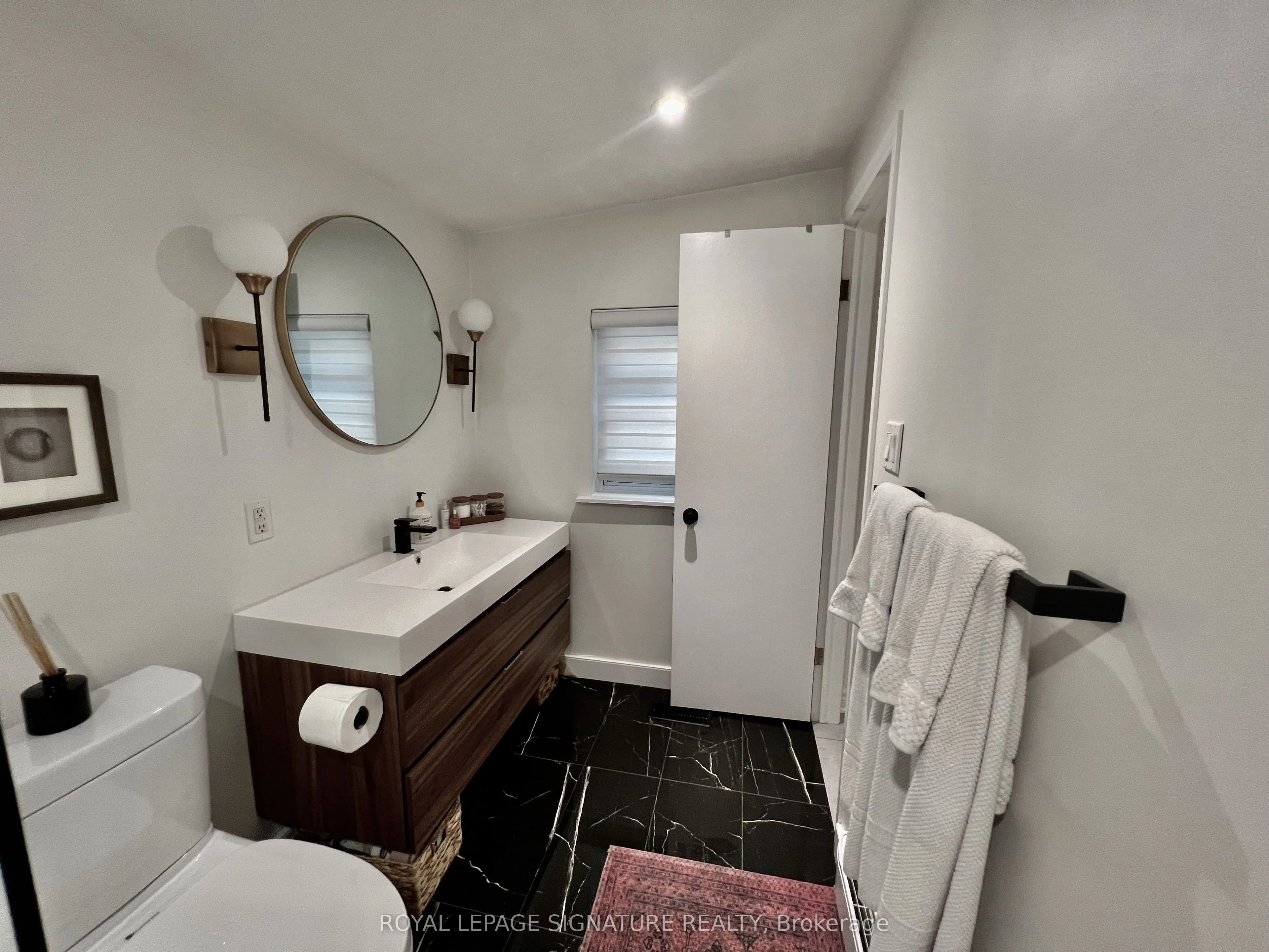 10 Lippincott Street