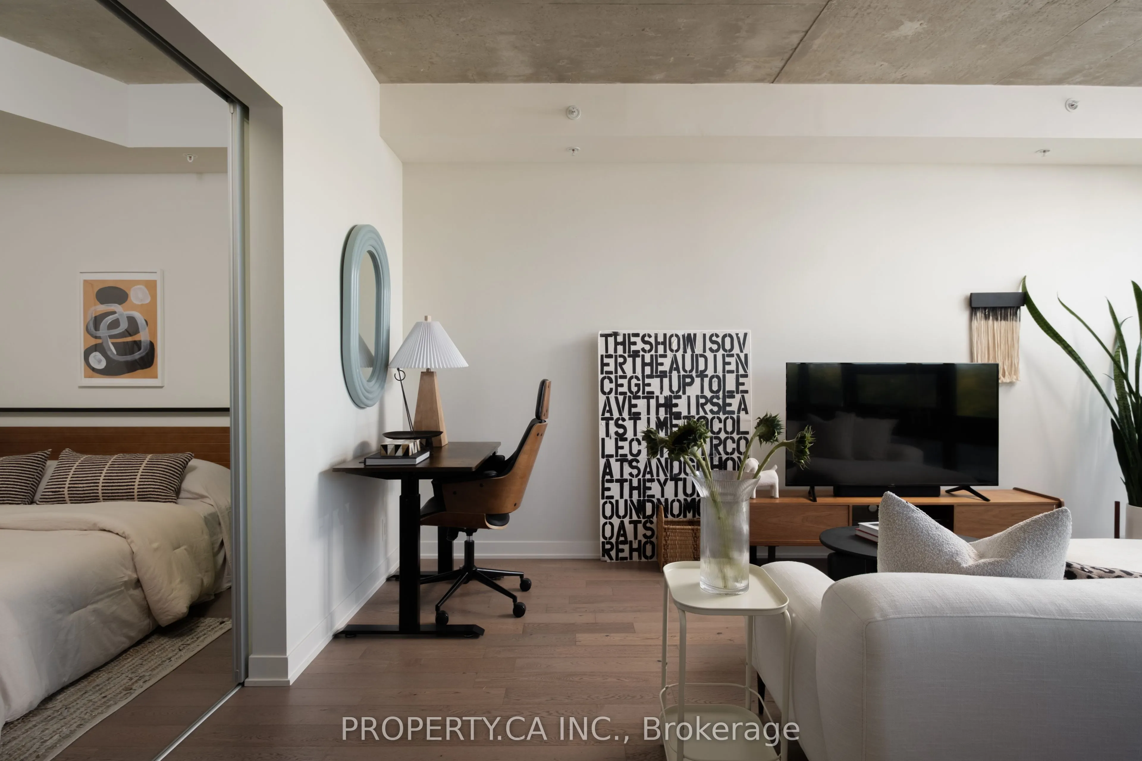 1239 Dundas Street W, #507