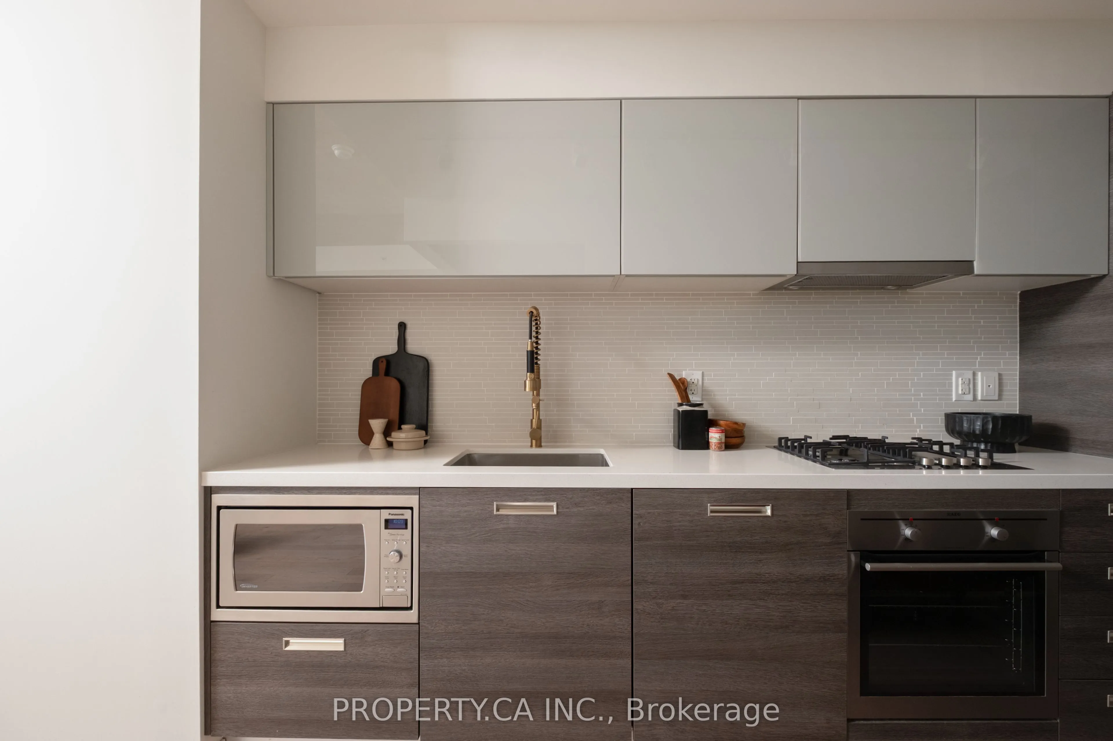 1239 Dundas Street W, #507