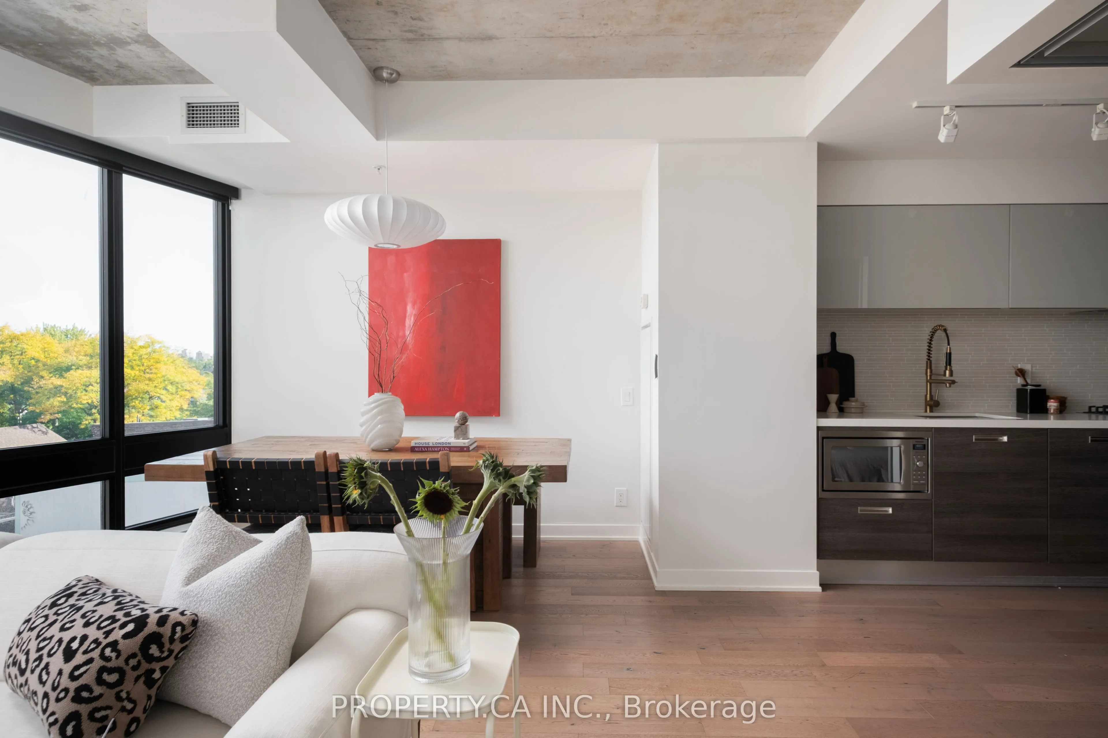 1239 Dundas Street W, #507