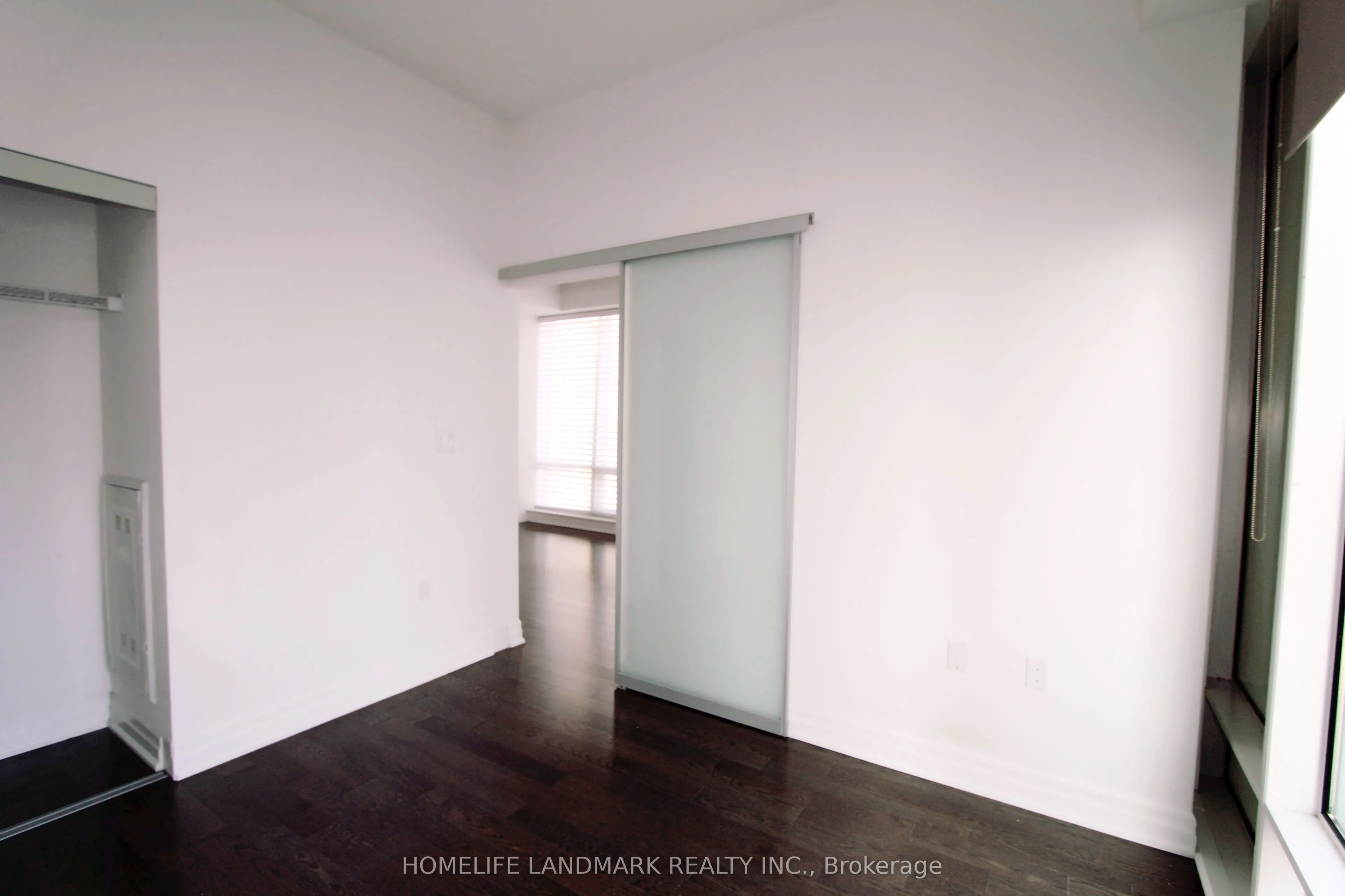 8 The Esplanade, #1107