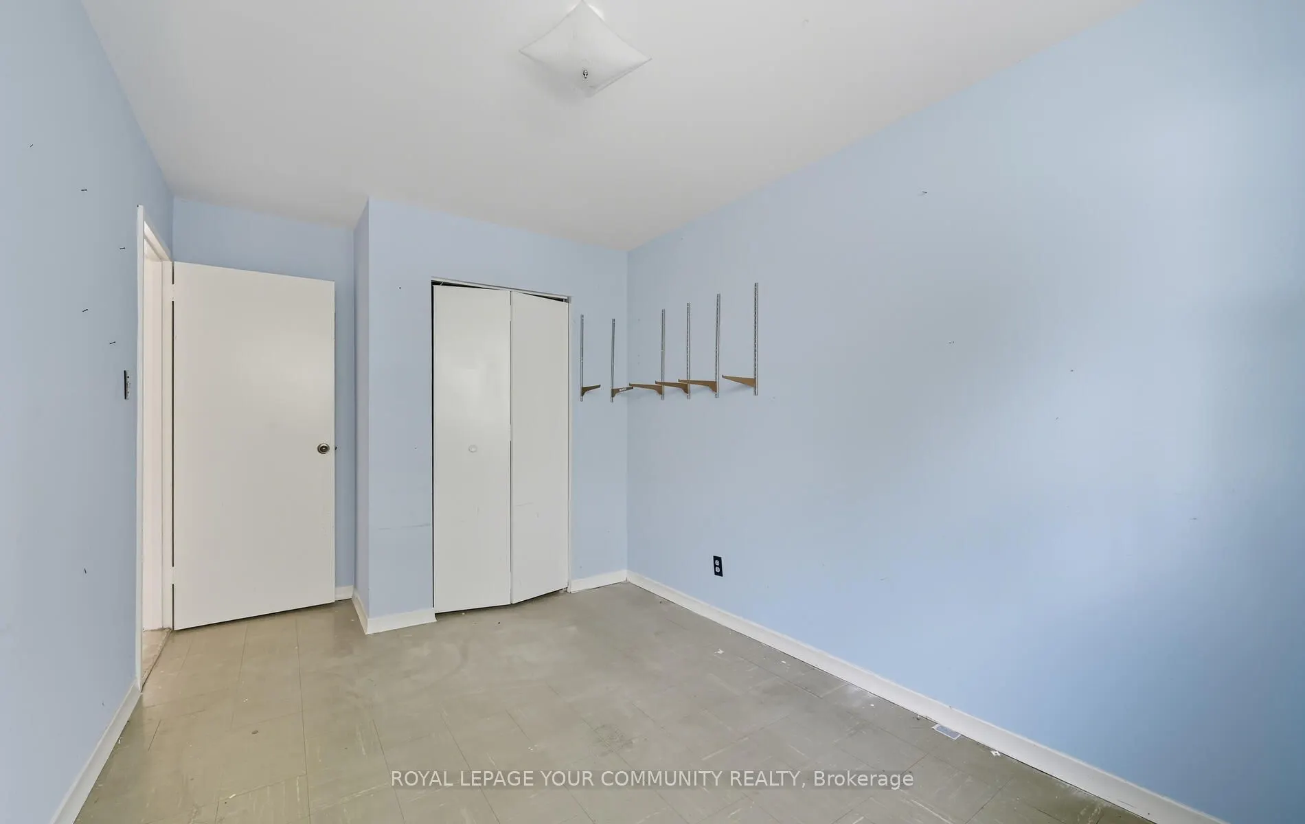 10 Village Green Way, #5