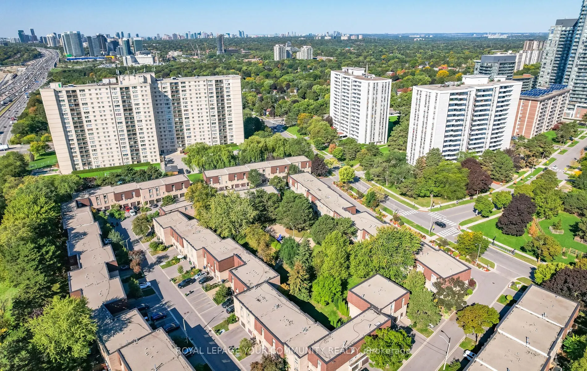 10 Village Green Way, #5