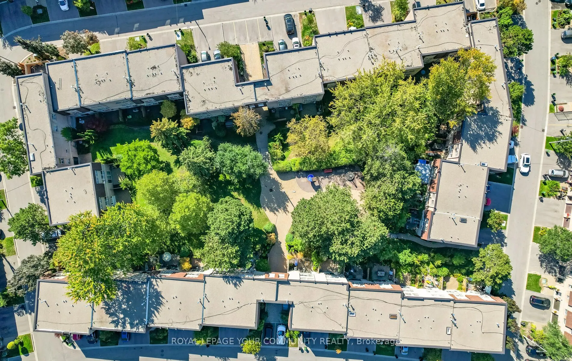 10 Village Green Way, #5