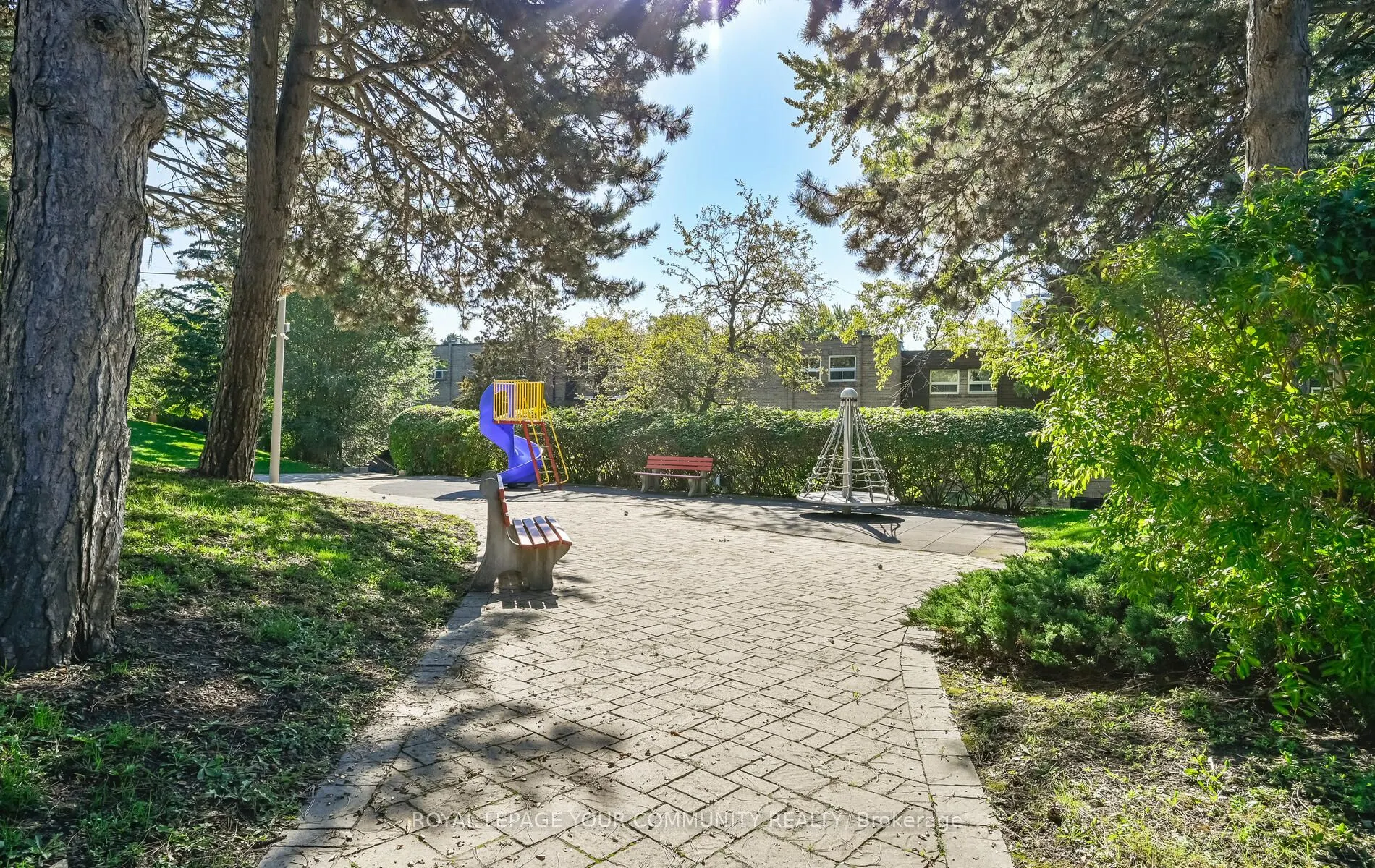 10 Village Green Way, #5