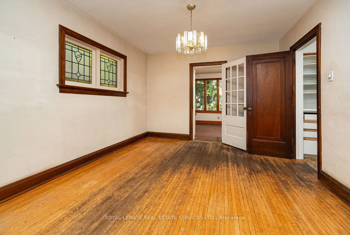 2 Parklea Drive