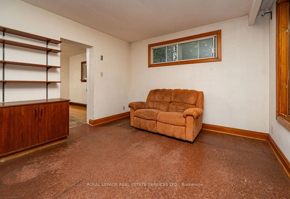 2 Parklea Drive