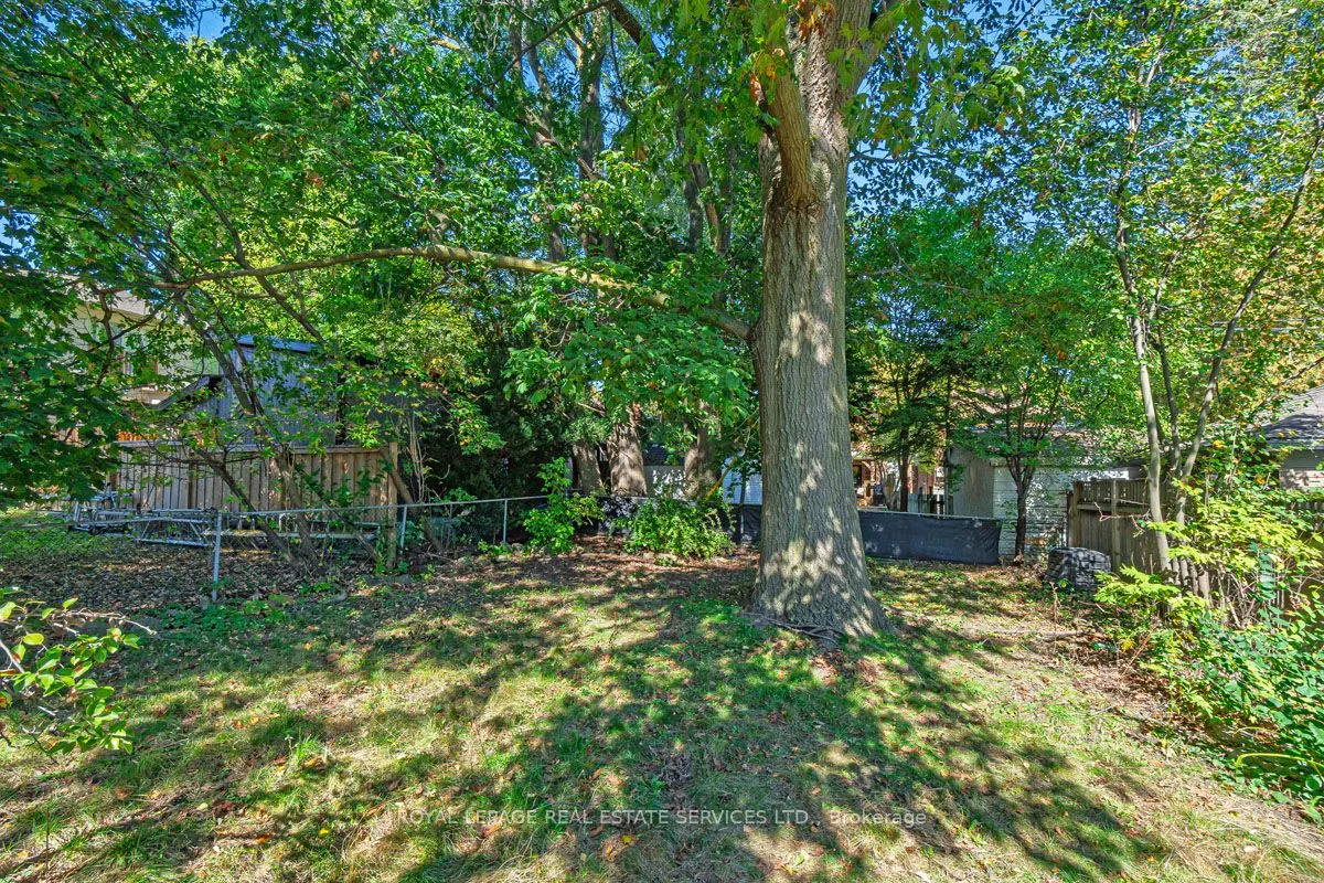 2 Parklea Drive