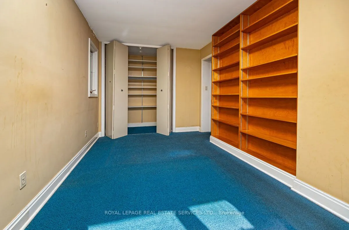 2 Parklea Drive