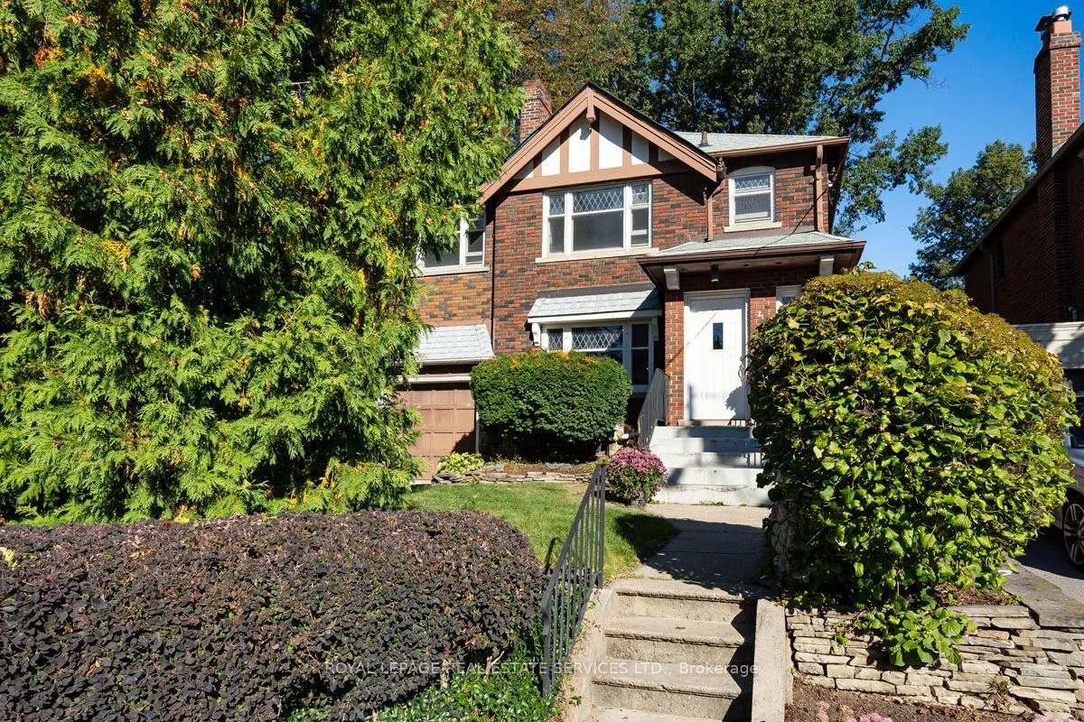 2 Parklea Drive