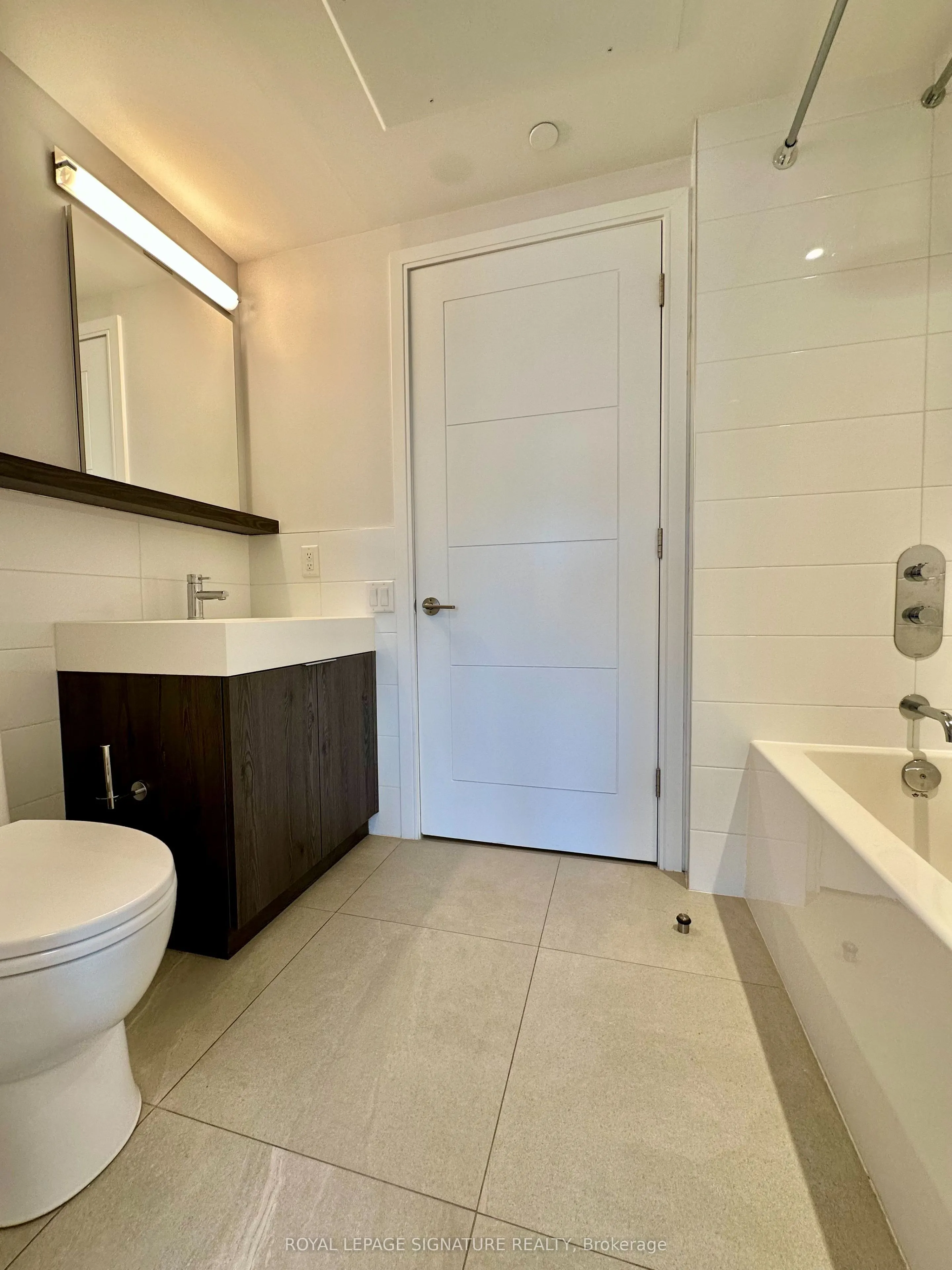 2525 Bathurst Street