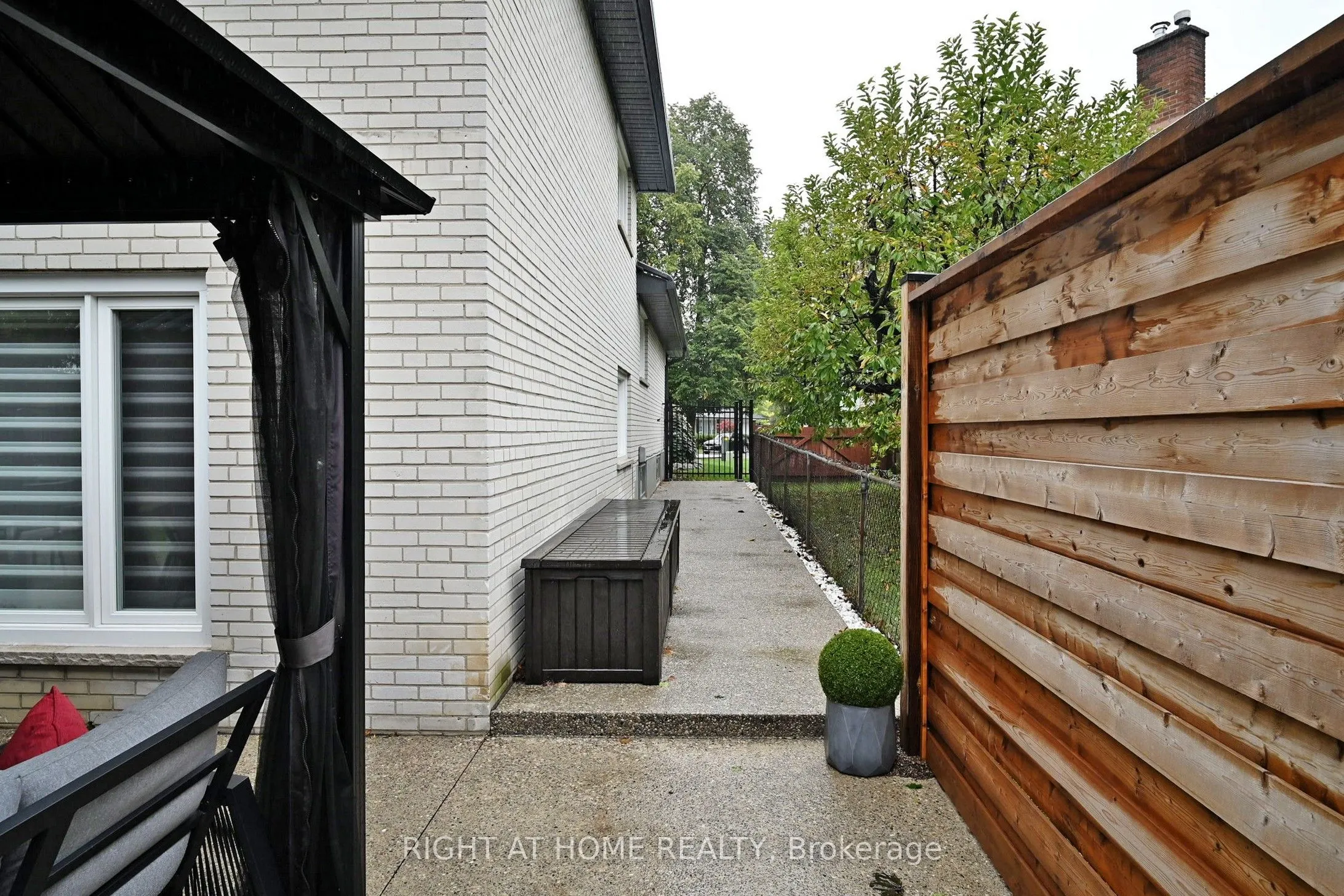 11 Tefley Road