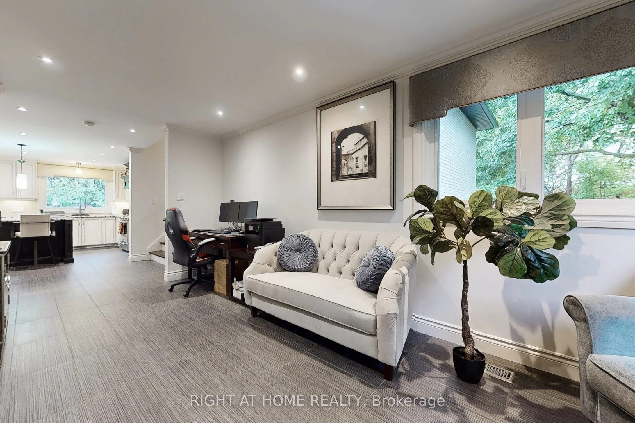 11 Tefley Road