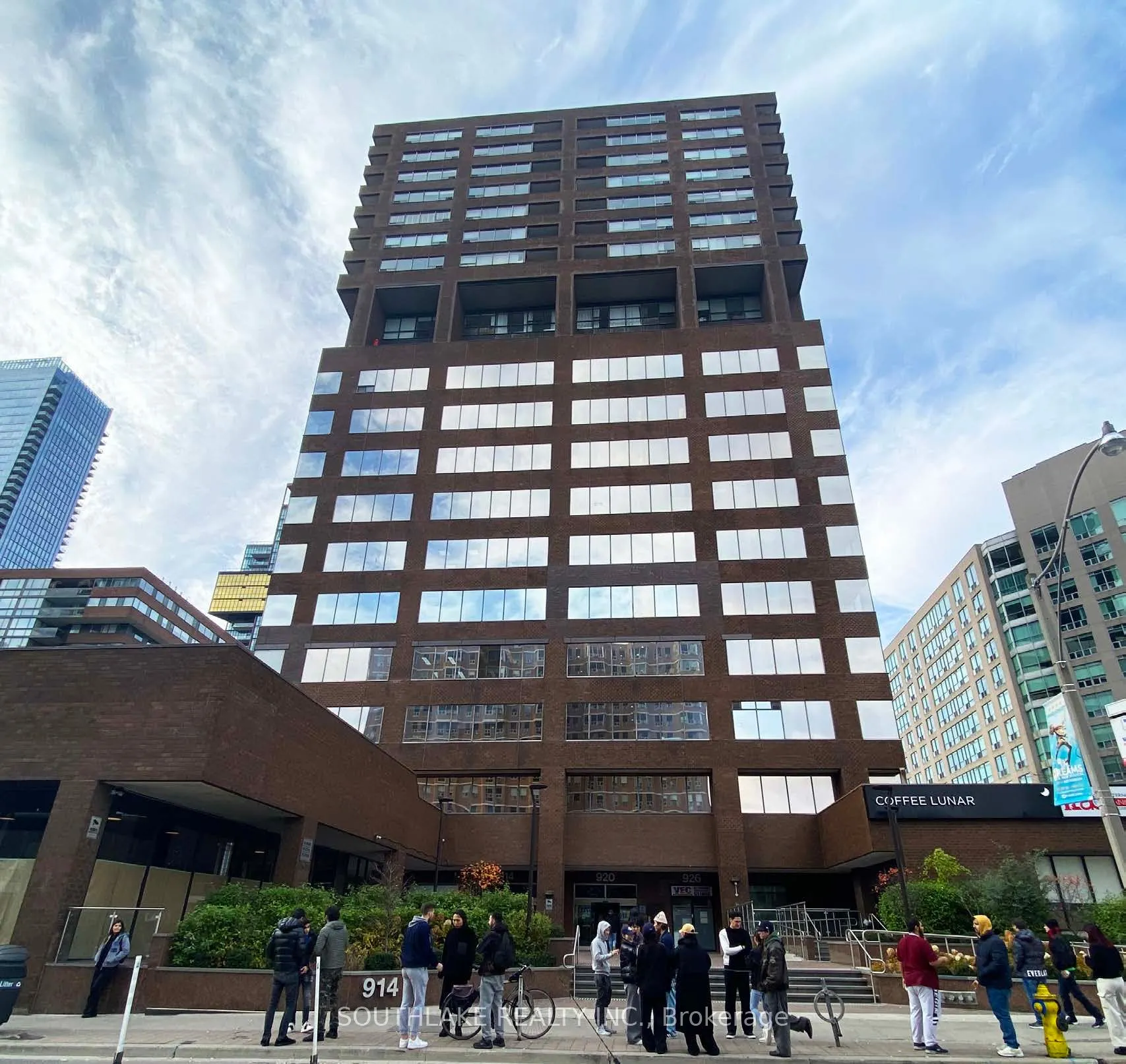 920 Yonge Street, #9