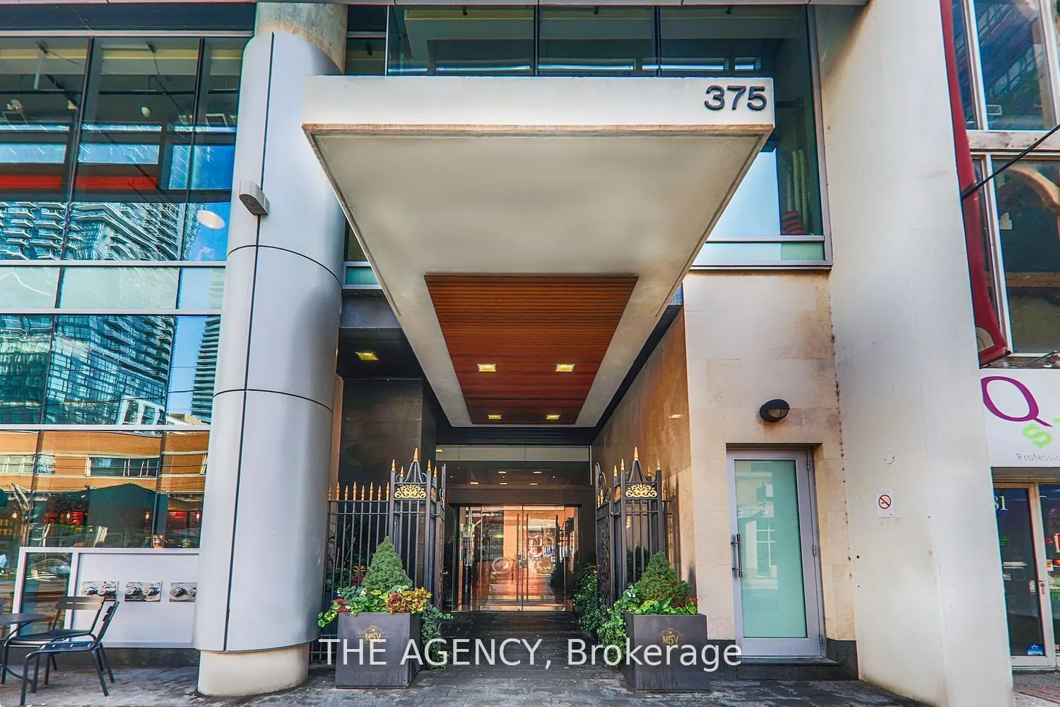 375 King Street W