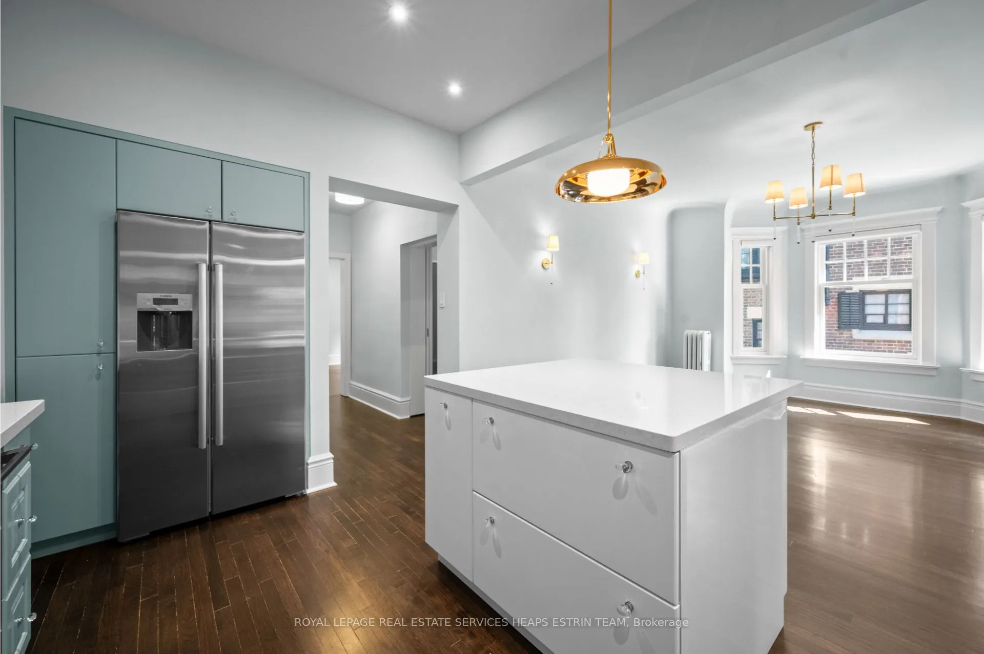 18 Castle Frank Crescent, #Main
