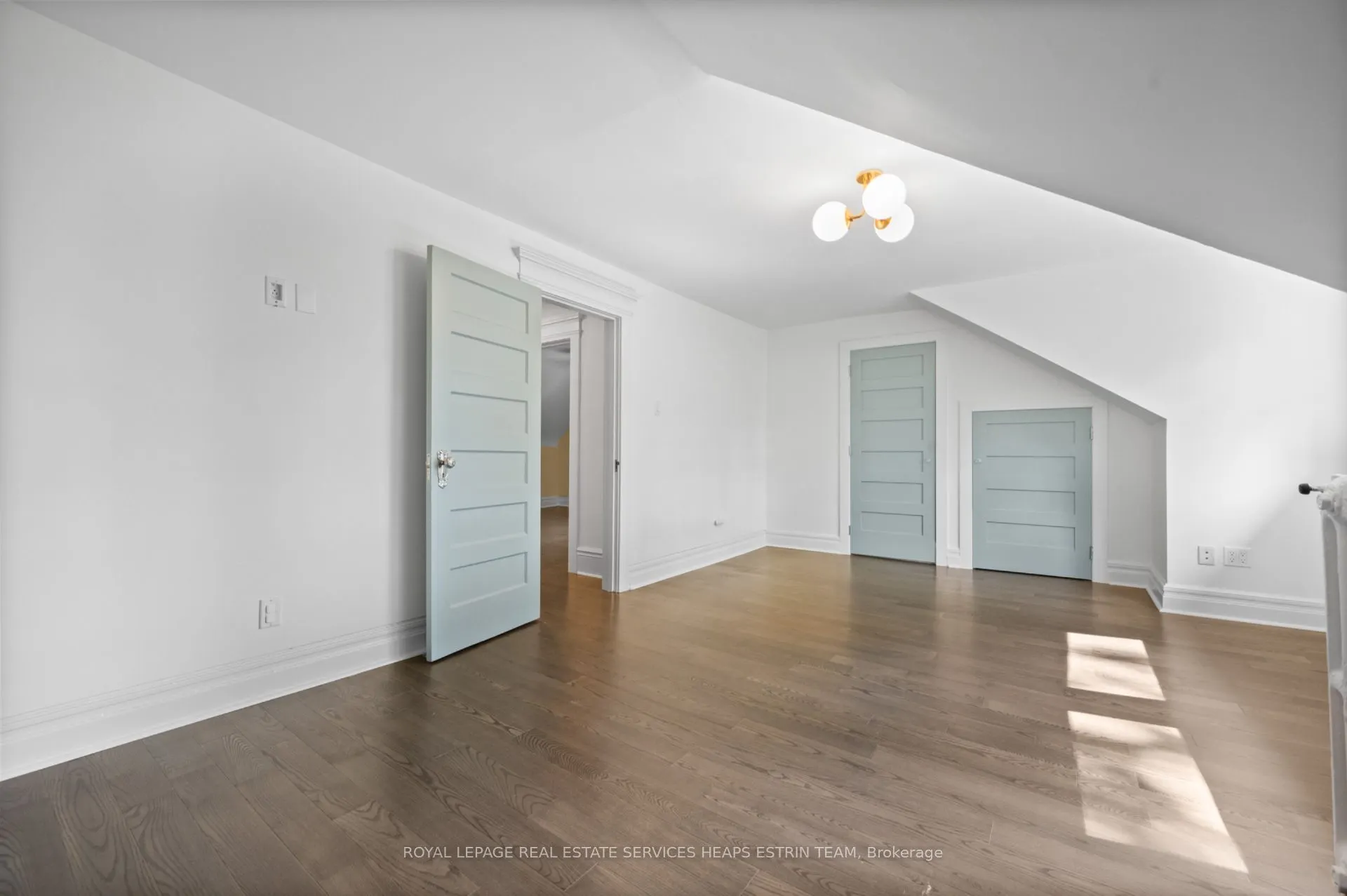 18 Castle Frank Crescent, #Third
