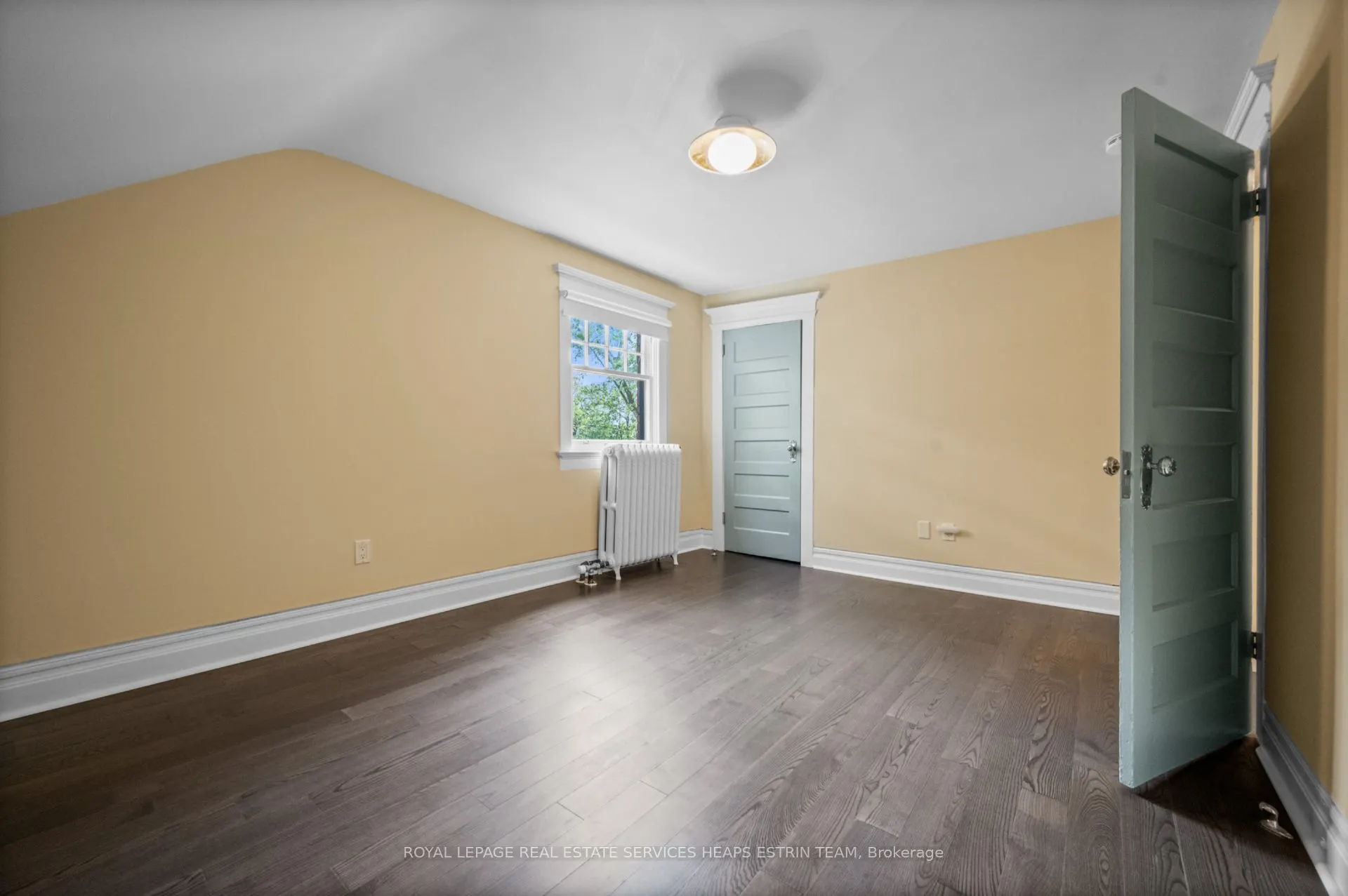 18 Castle Frank Crescent, #Third
