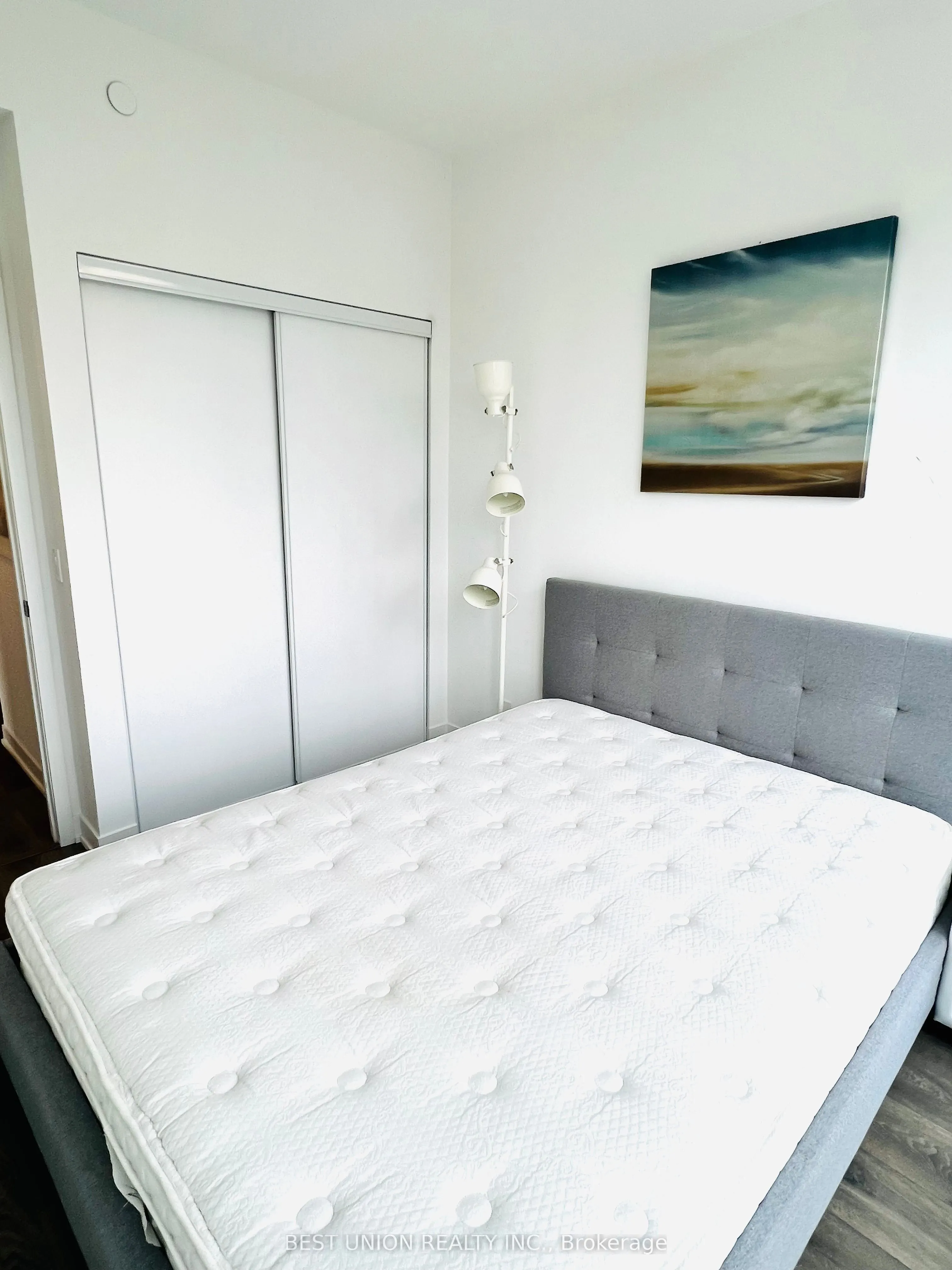 15 Holmes Avenue, #1302