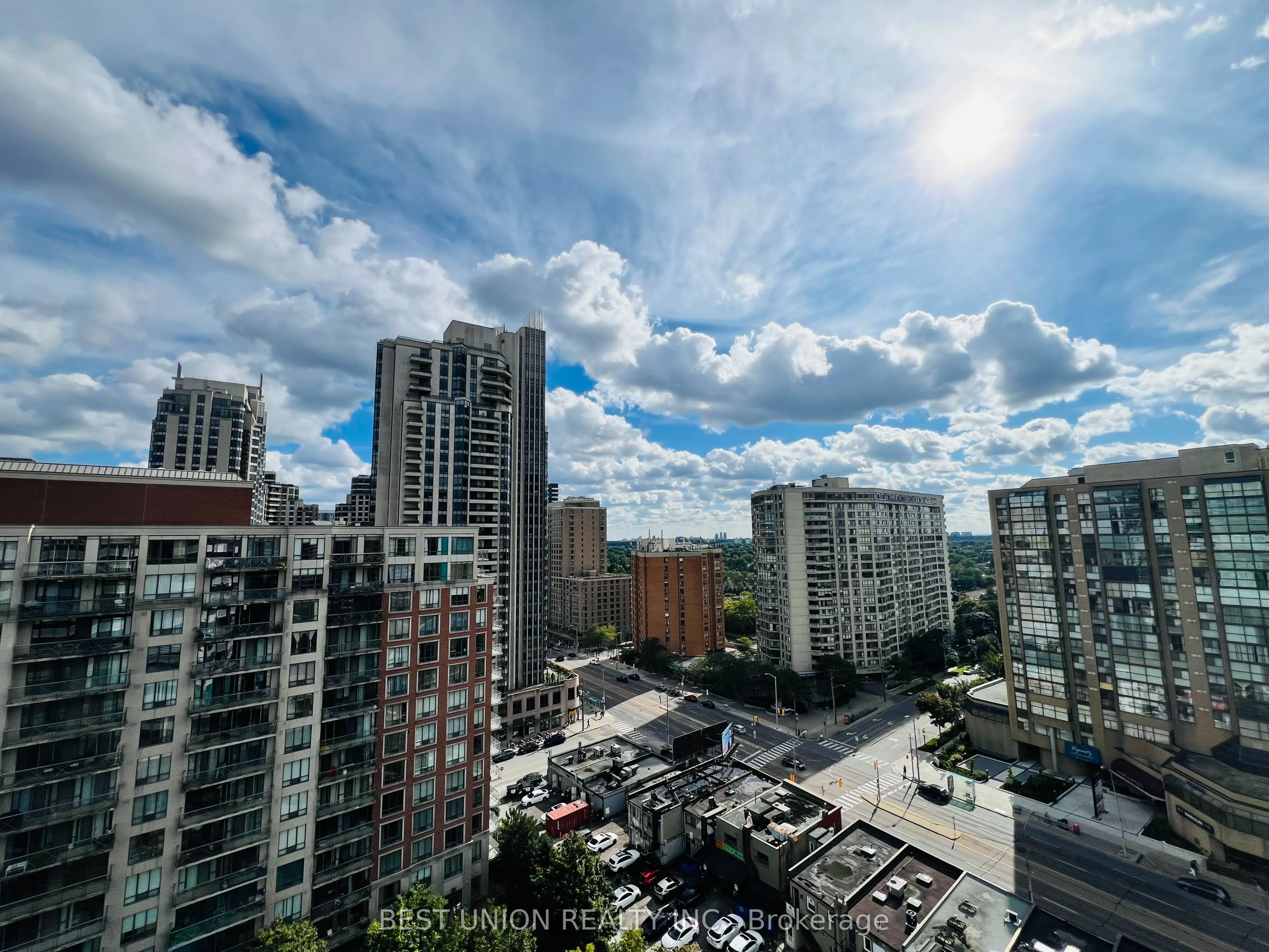 15 Holmes Avenue, #1302