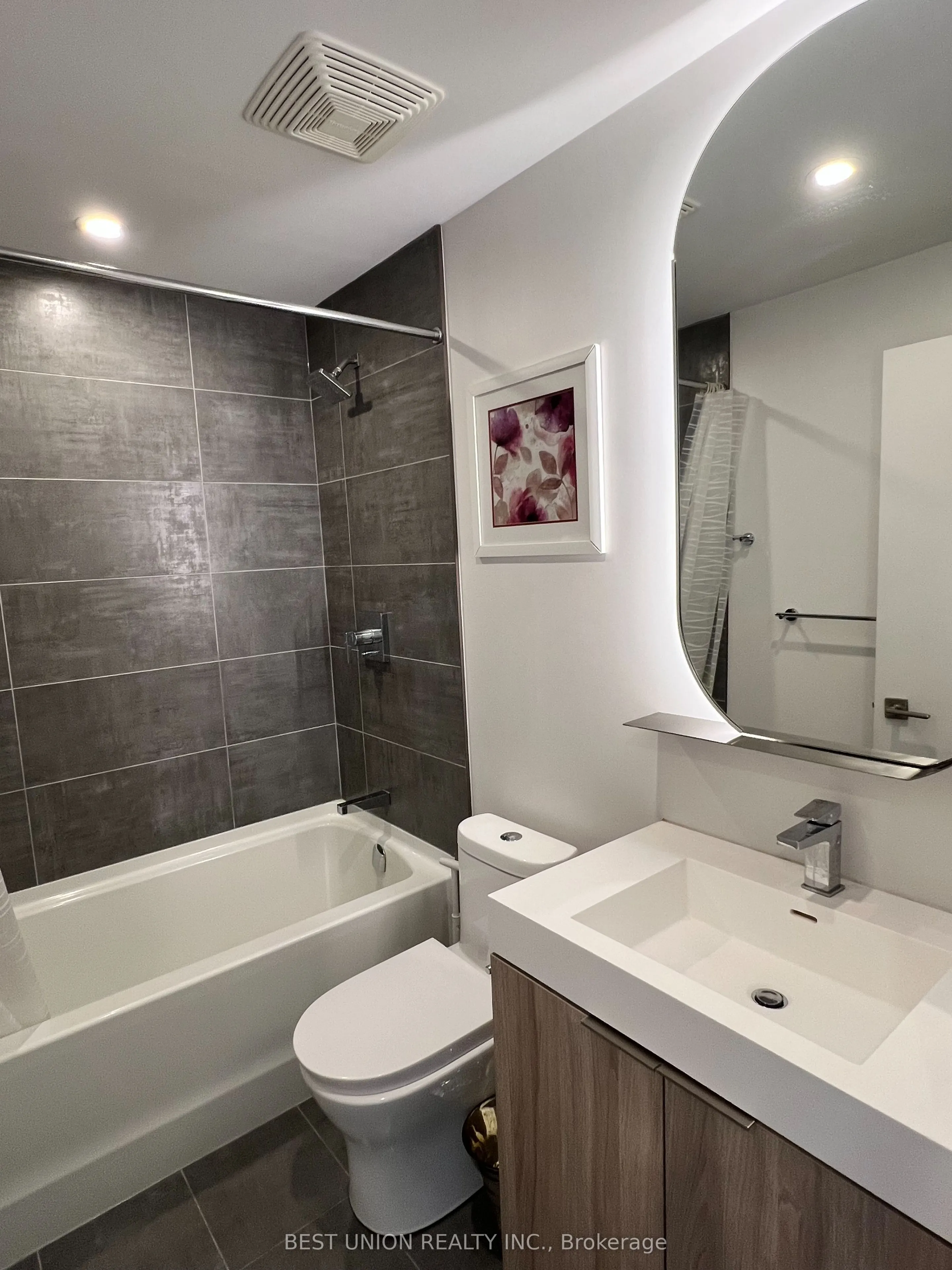 15 Holmes Avenue, #1302