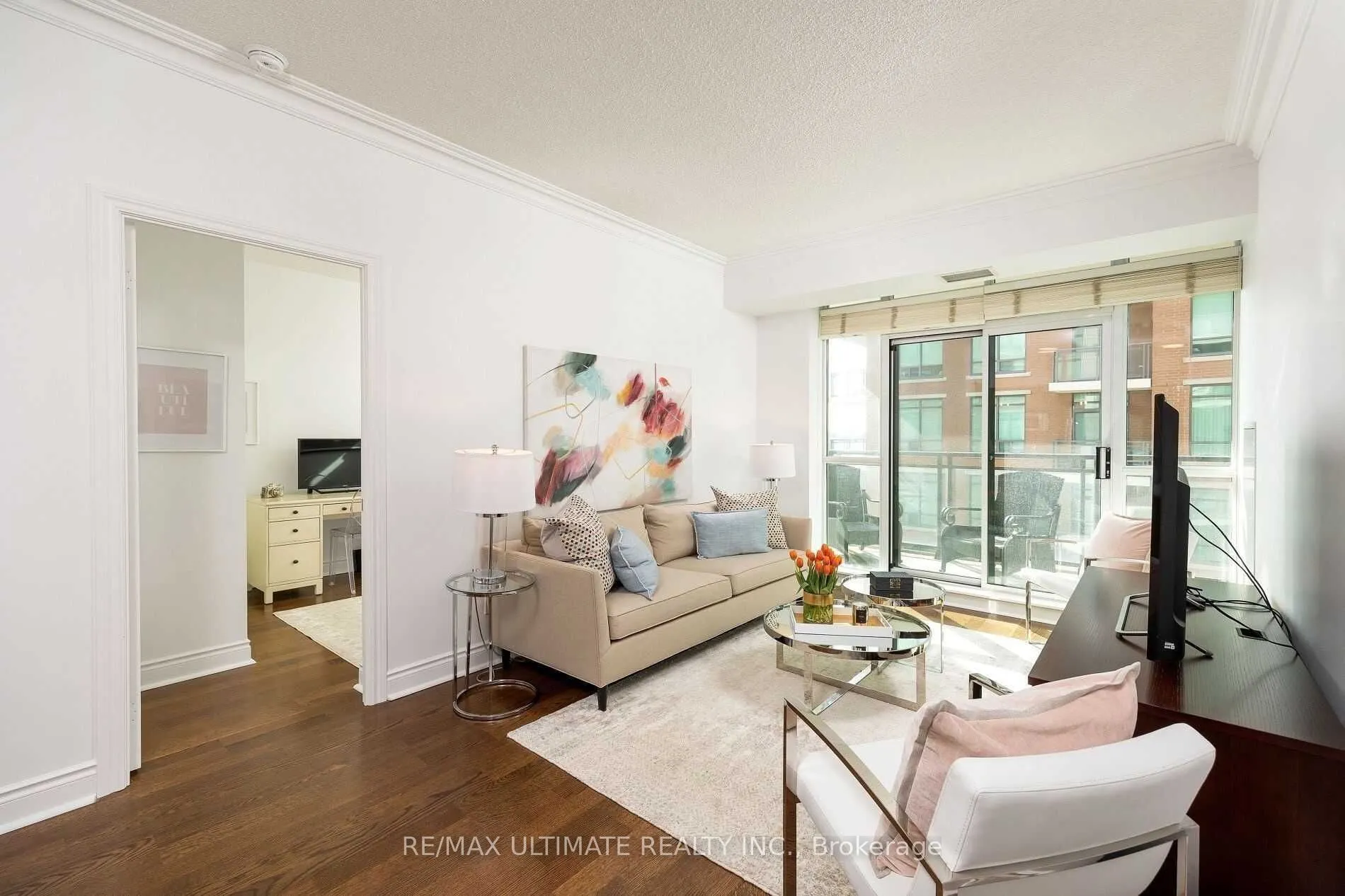 319 Merton Street, #1009
