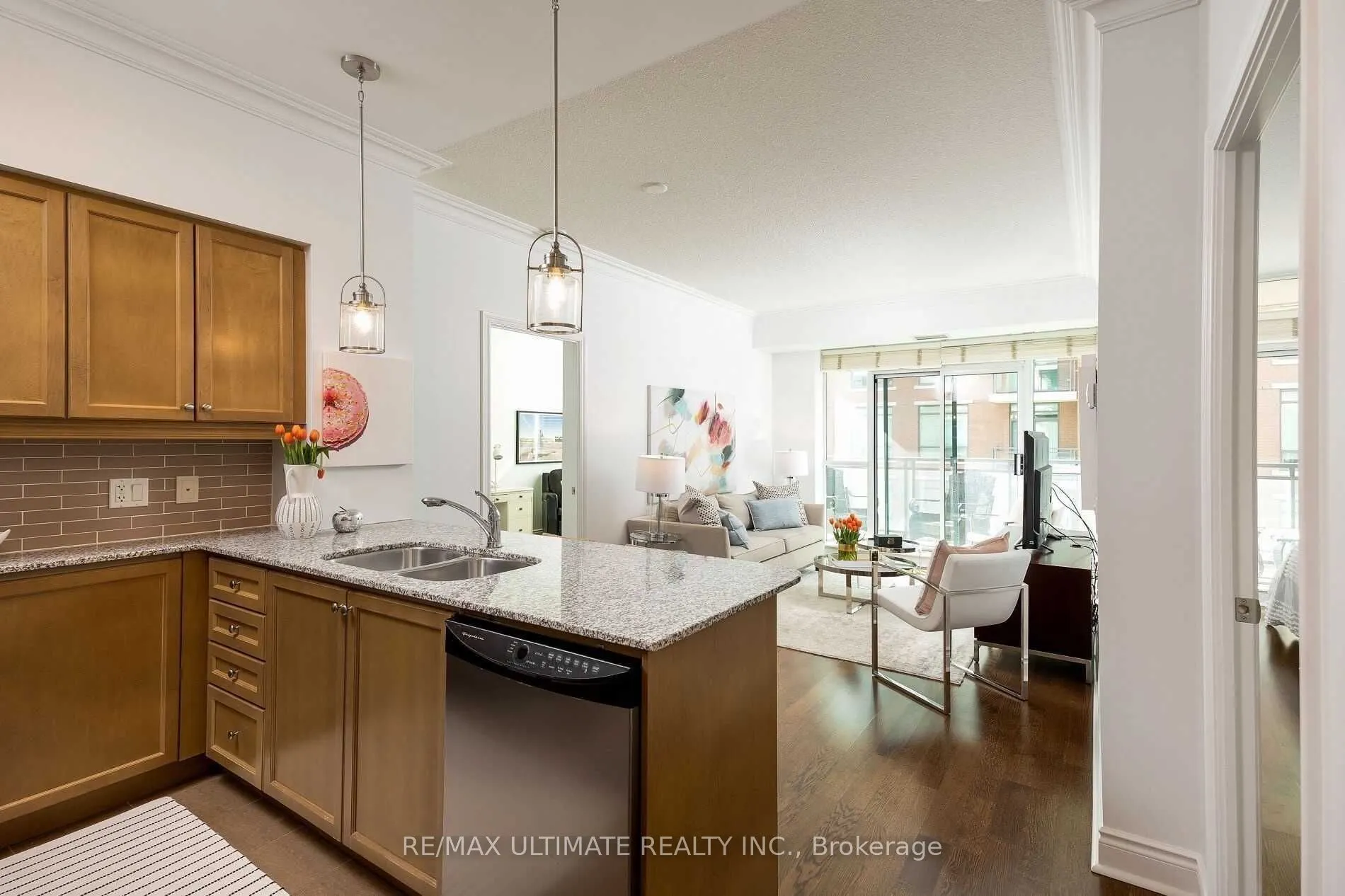 319 Merton Street, #1009