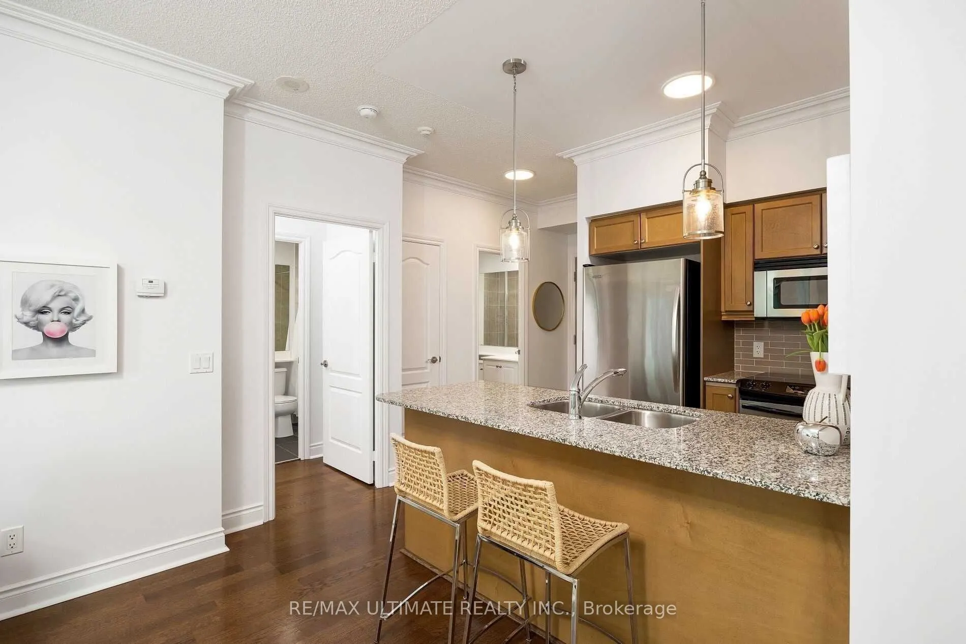 319 Merton Street, #1009