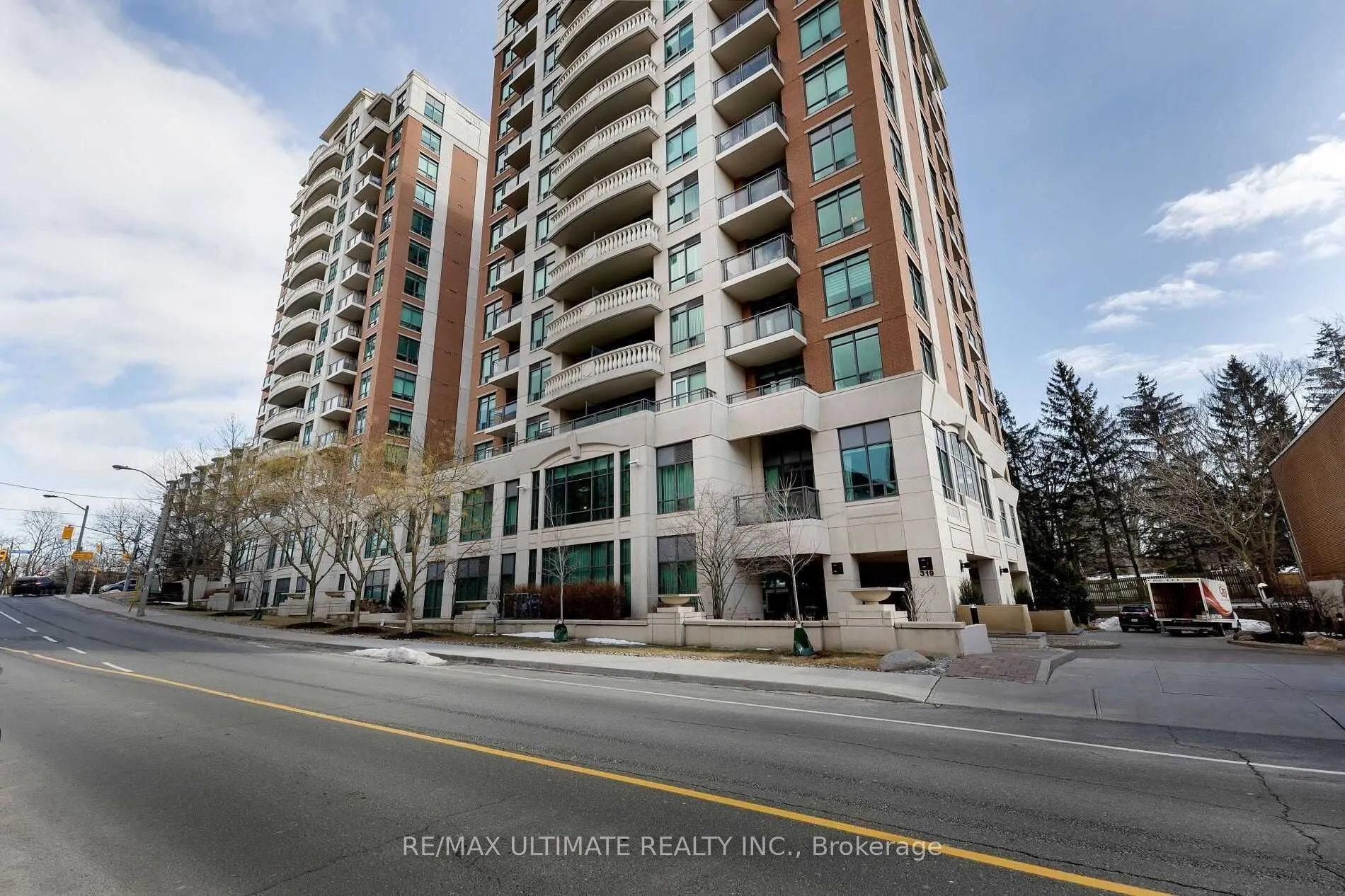 319 Merton Street, #1009