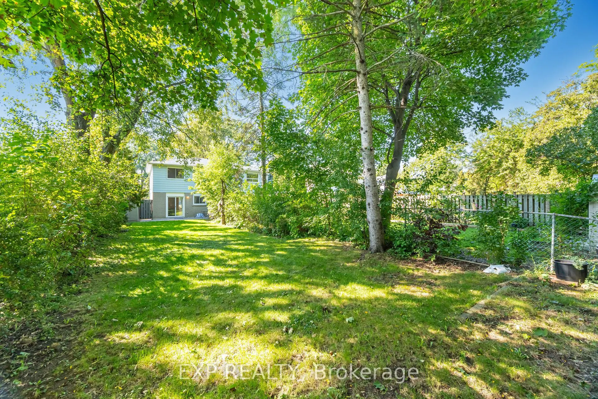 125 Hollyberry Trail