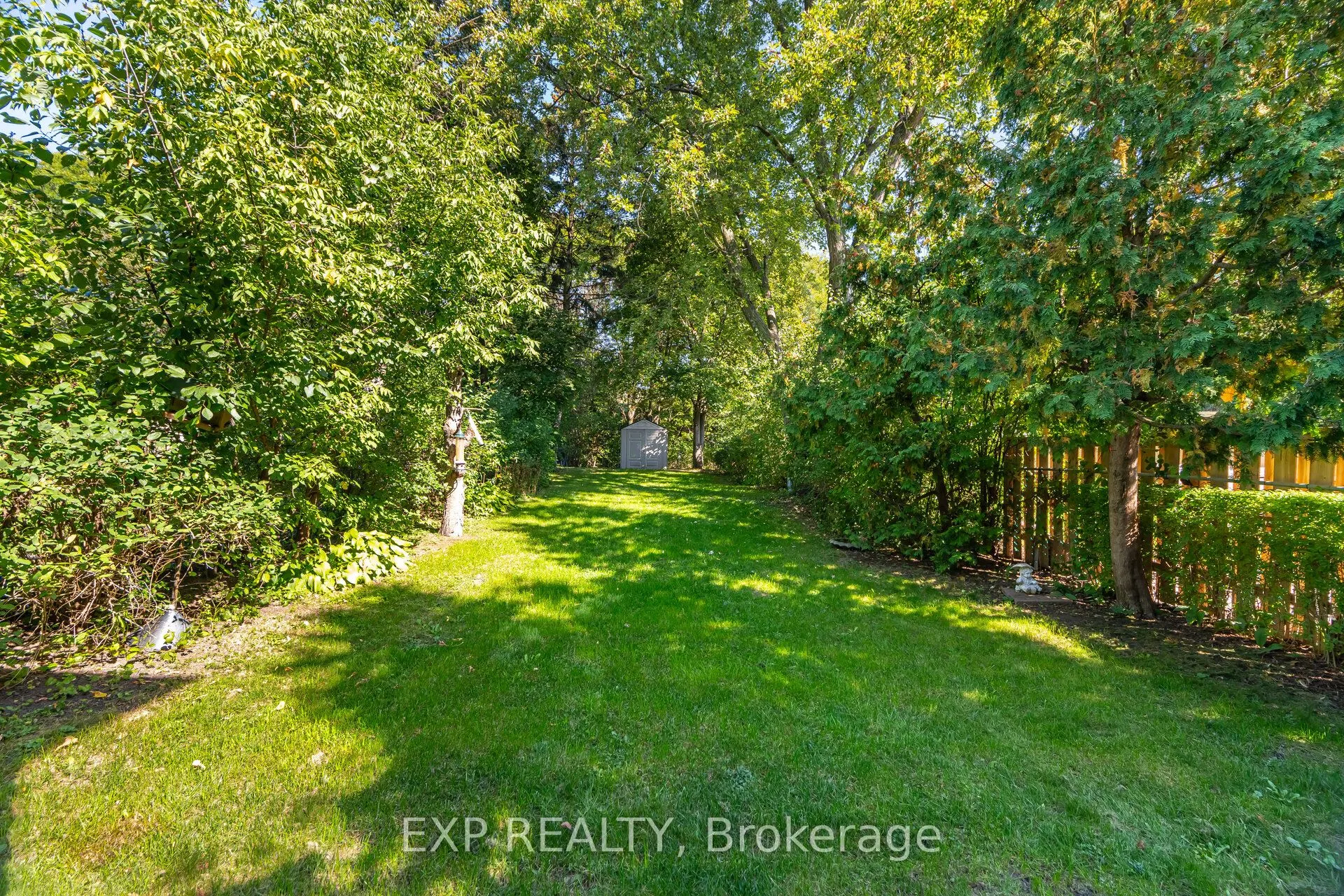 125 Hollyberry Trail
