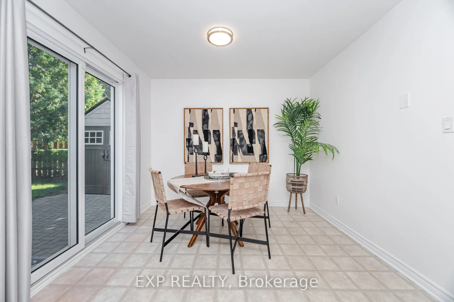 125 Hollyberry Trail