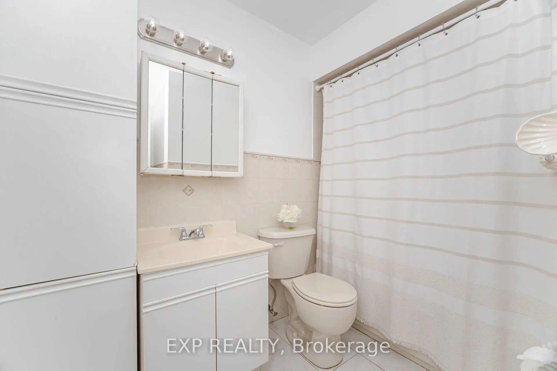 125 Hollyberry Trail
