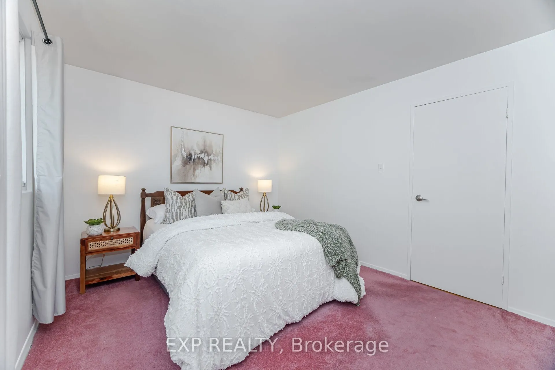 125 Hollyberry Trail