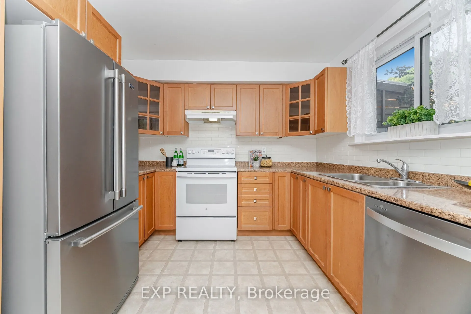 125 Hollyberry Trail