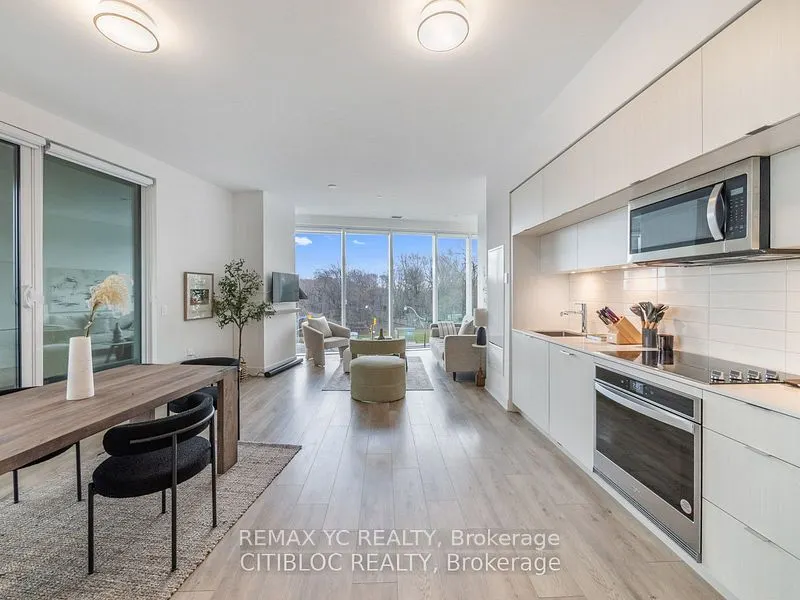 585 Bloor Street E, #317
