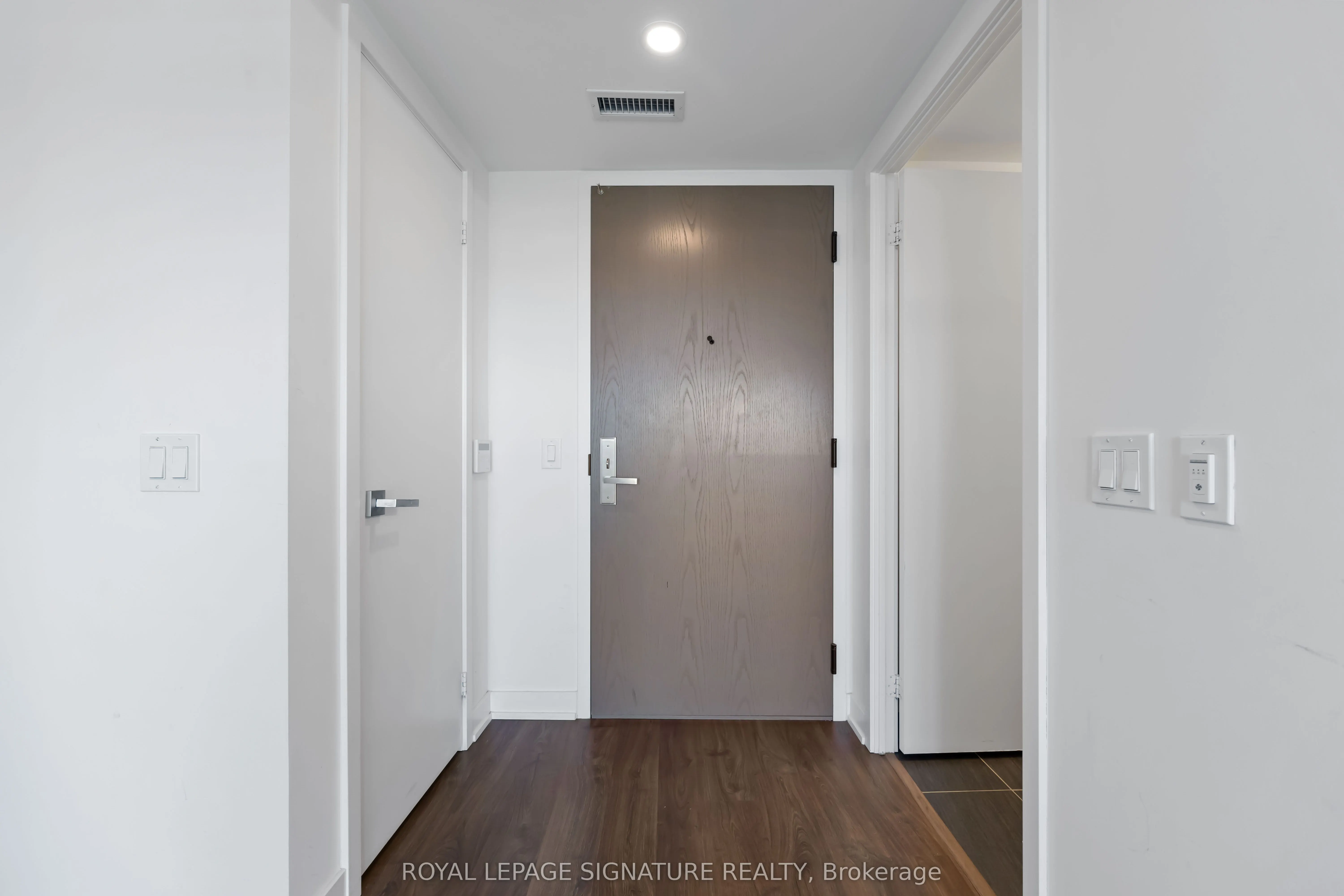 30 Tretti Way, #216