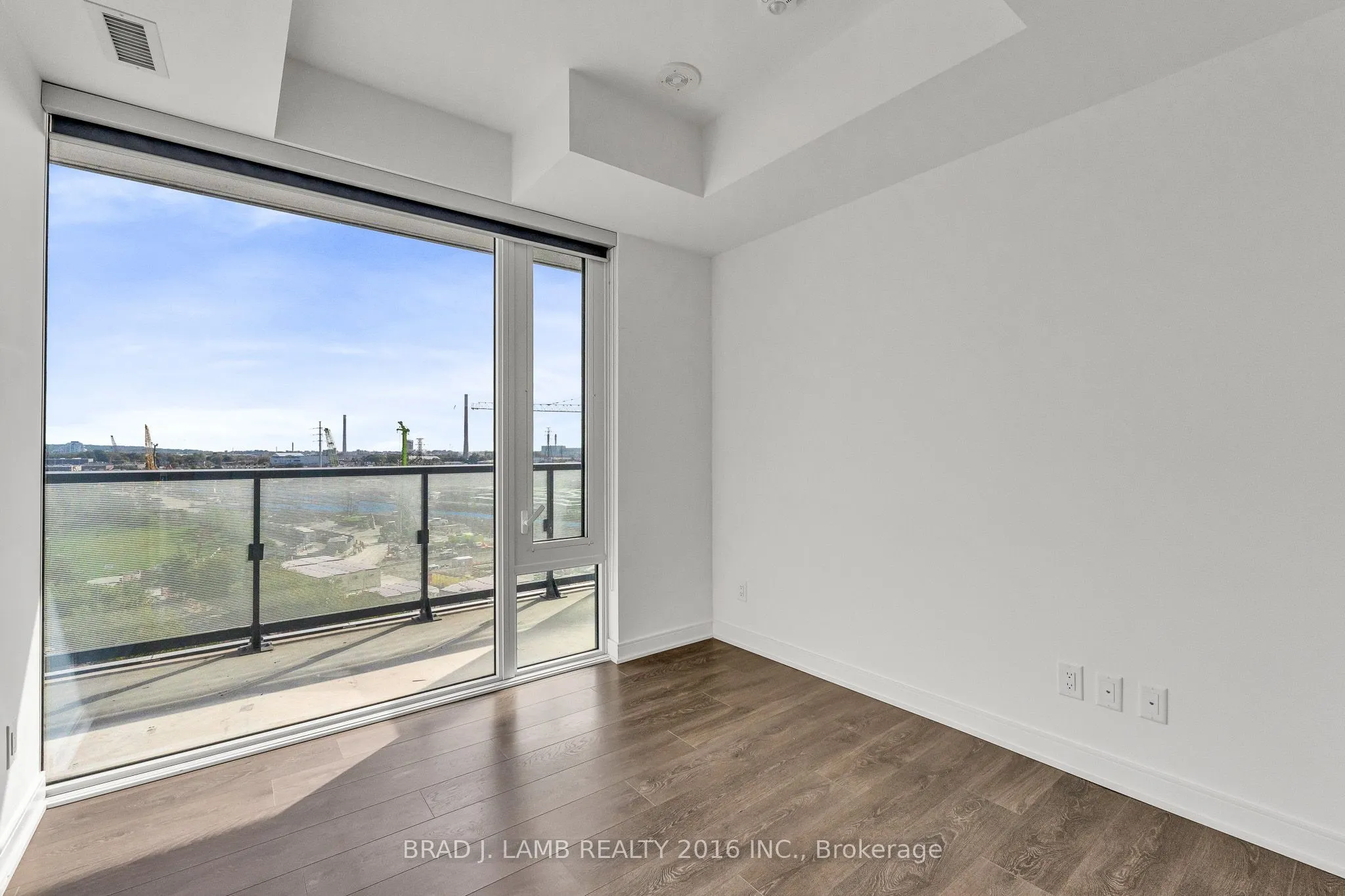 180 Mill Street, #S904
