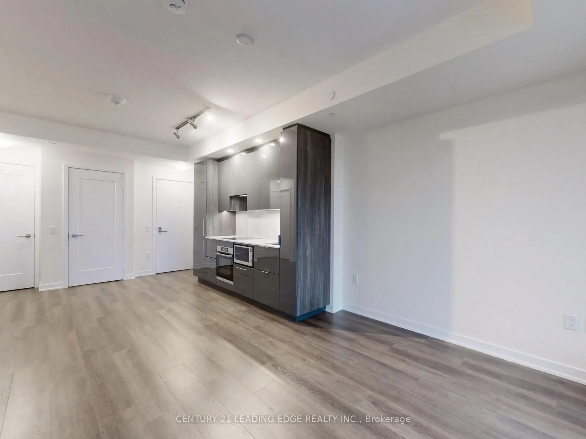 28 Freeland Street, #3105