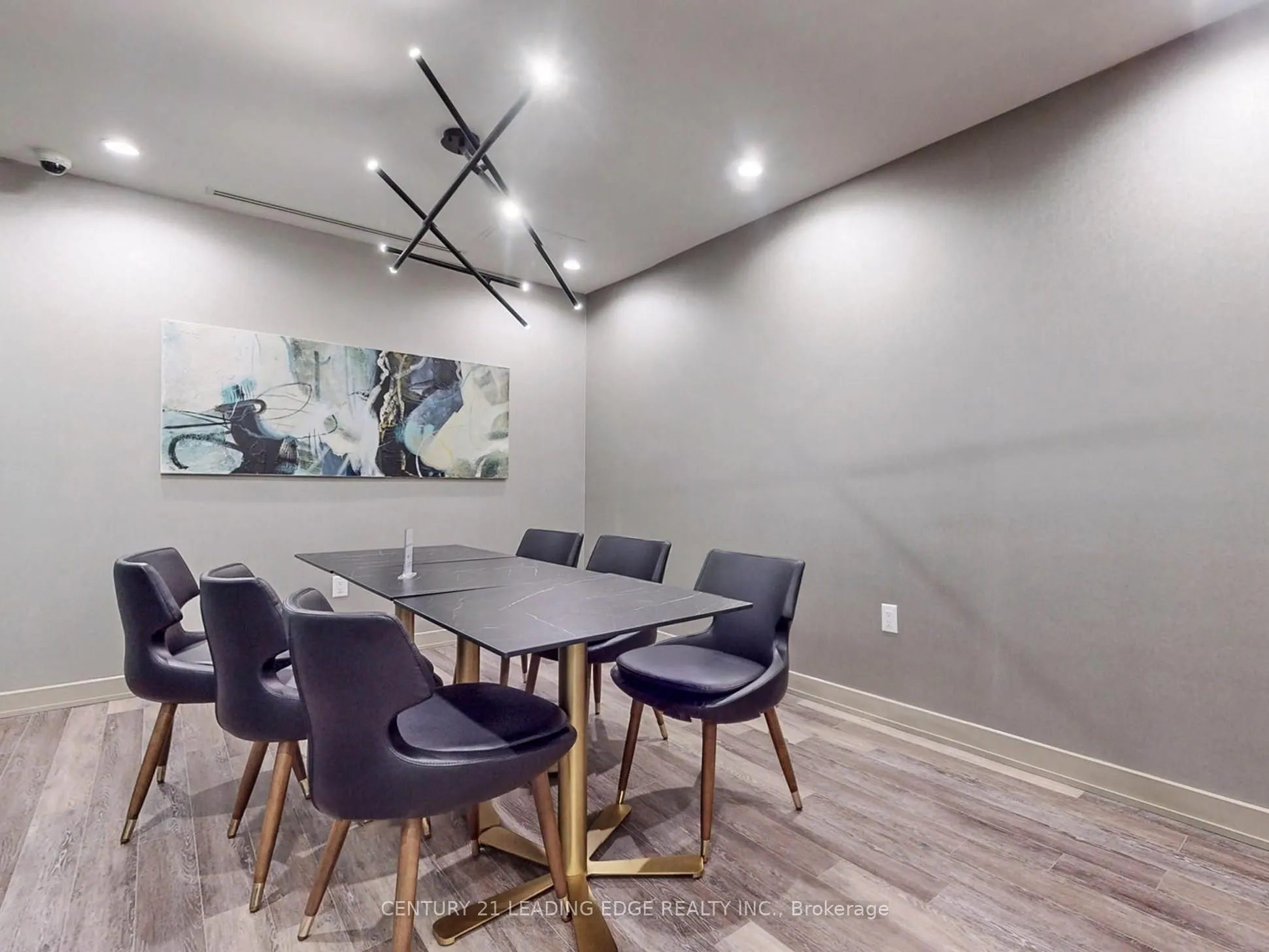 28 Freeland Street, #3105