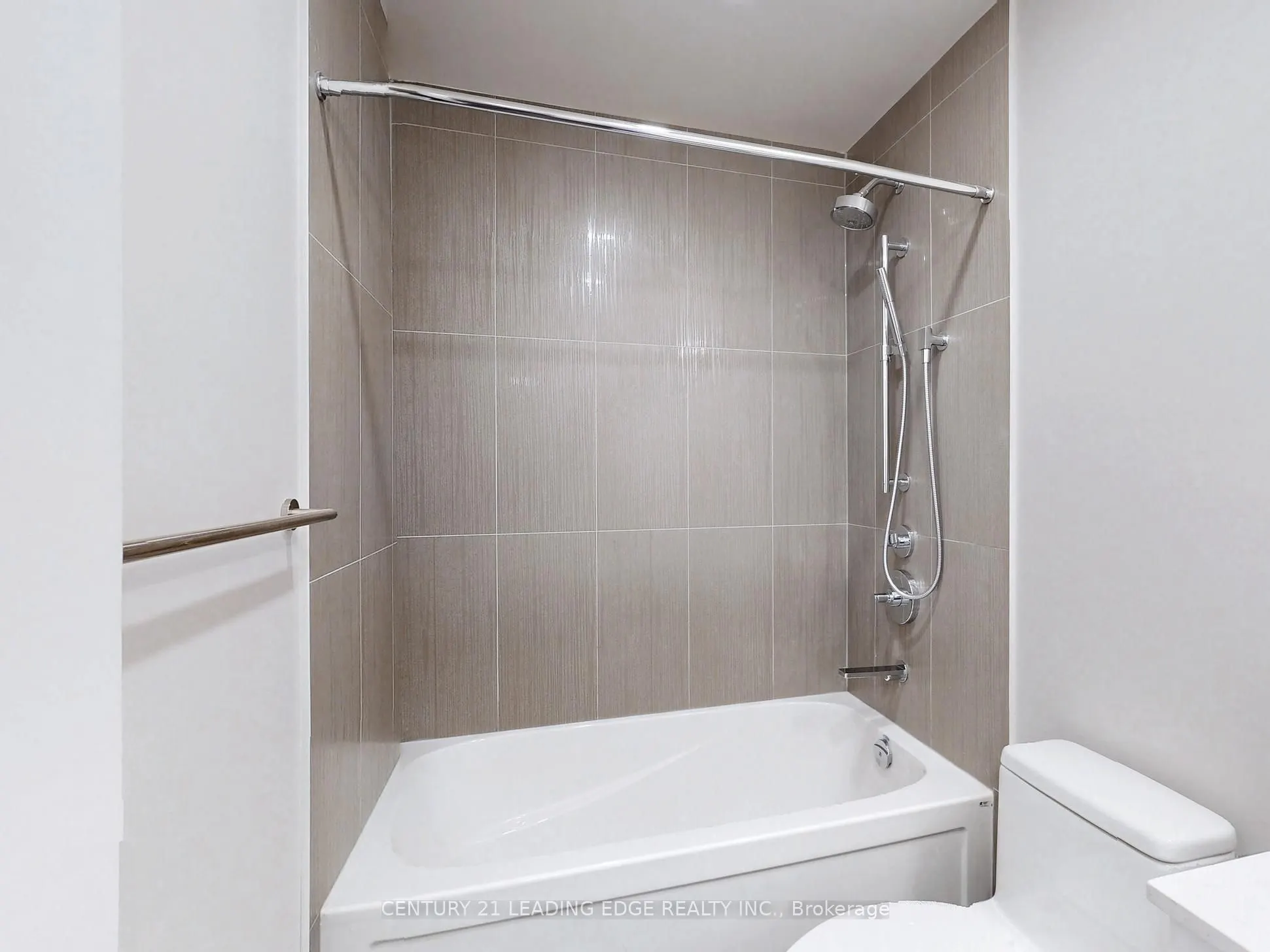 28 Freeland Street, #3105