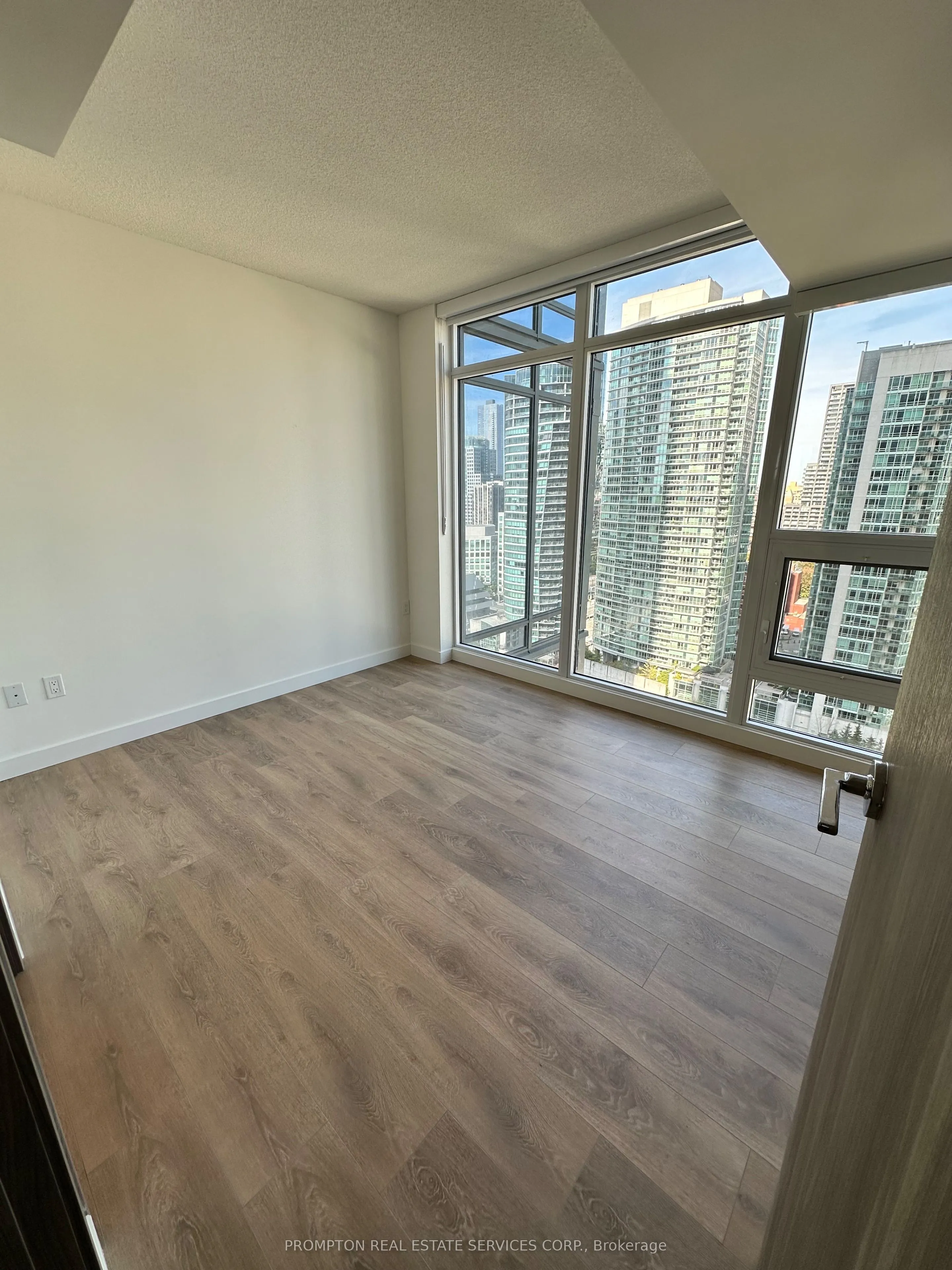 1 Concord Cityplace Way, #2003
