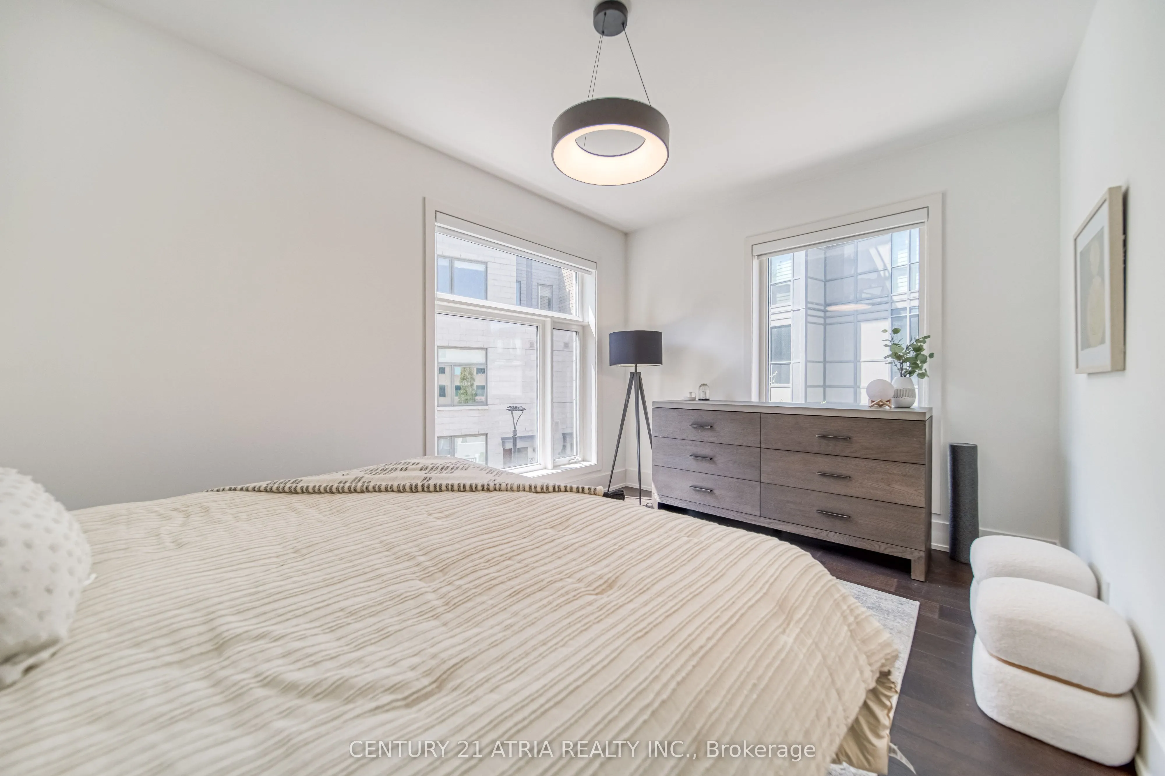165 Pears Avenue, #TH16