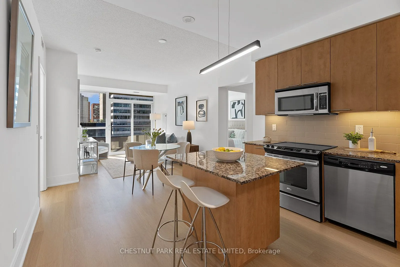 70 Roehampton Avenue, #719